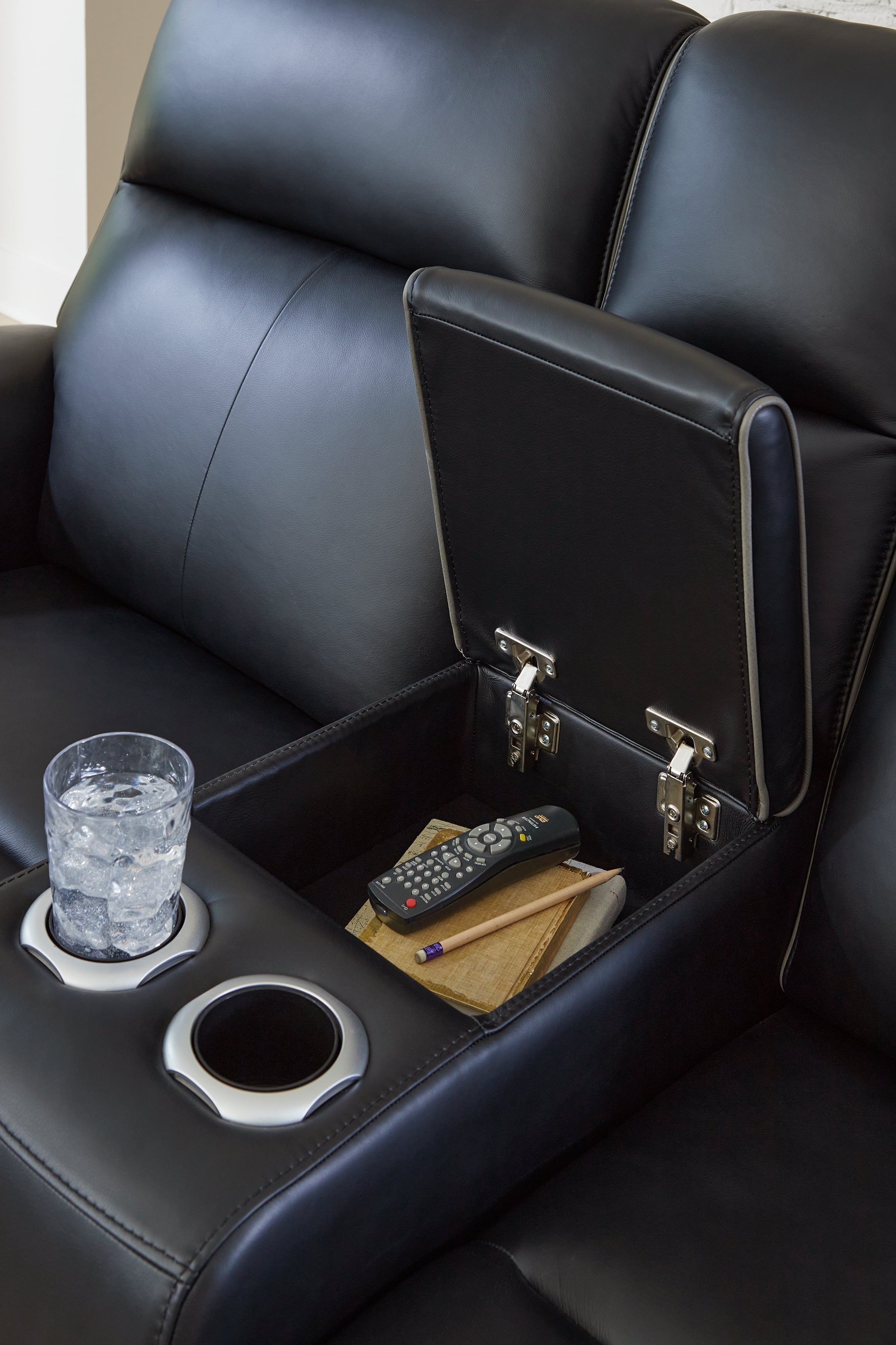 5Z-Relaxation Onyx Power Reclining Loveseat with Console