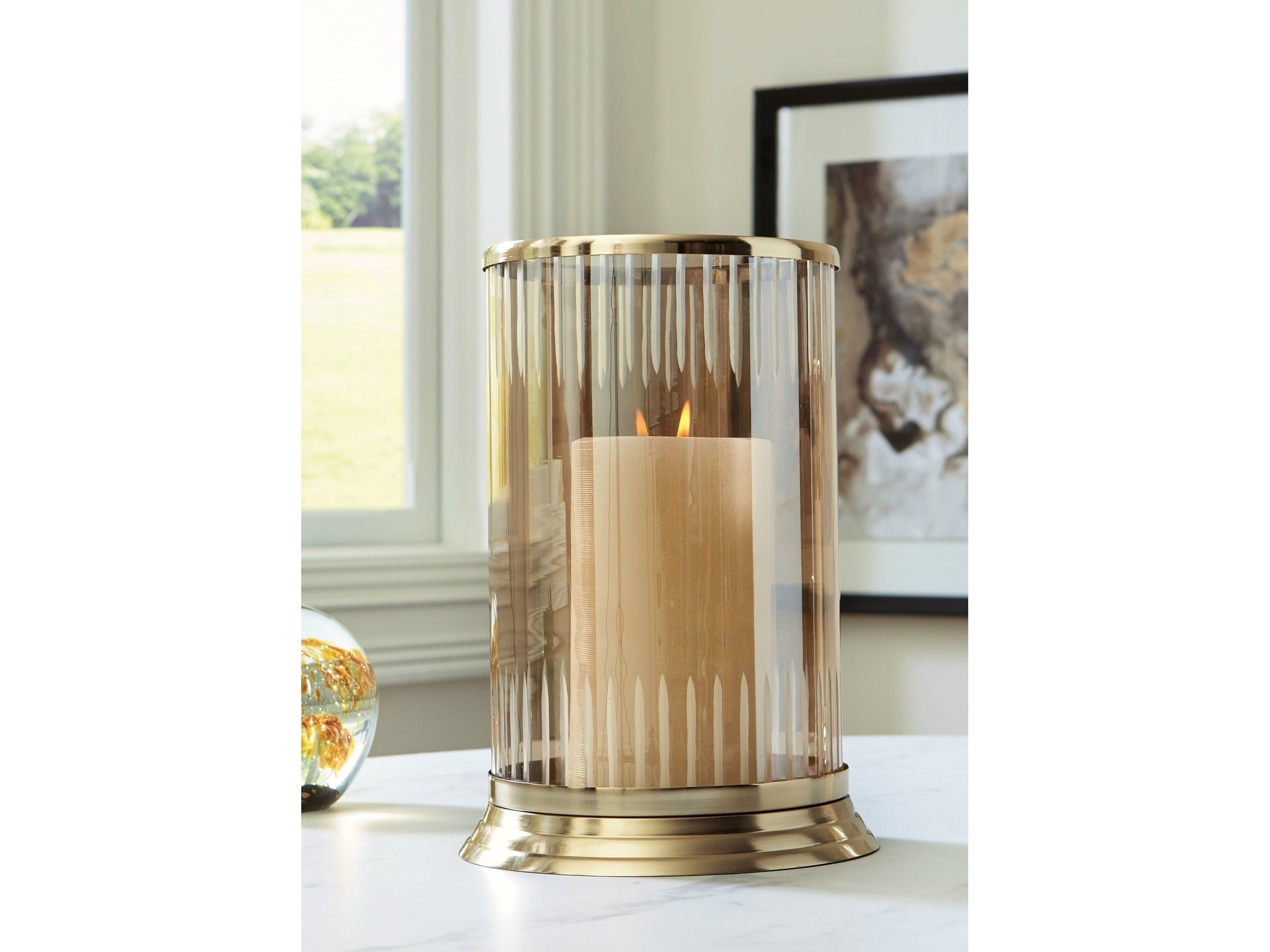 Aavinson Gold Candle Holder