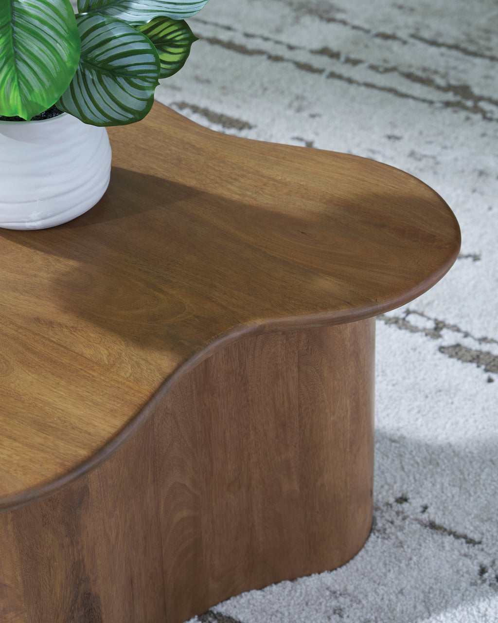 Abeford Brown Accent Cocktail Table Set (Set of 2)