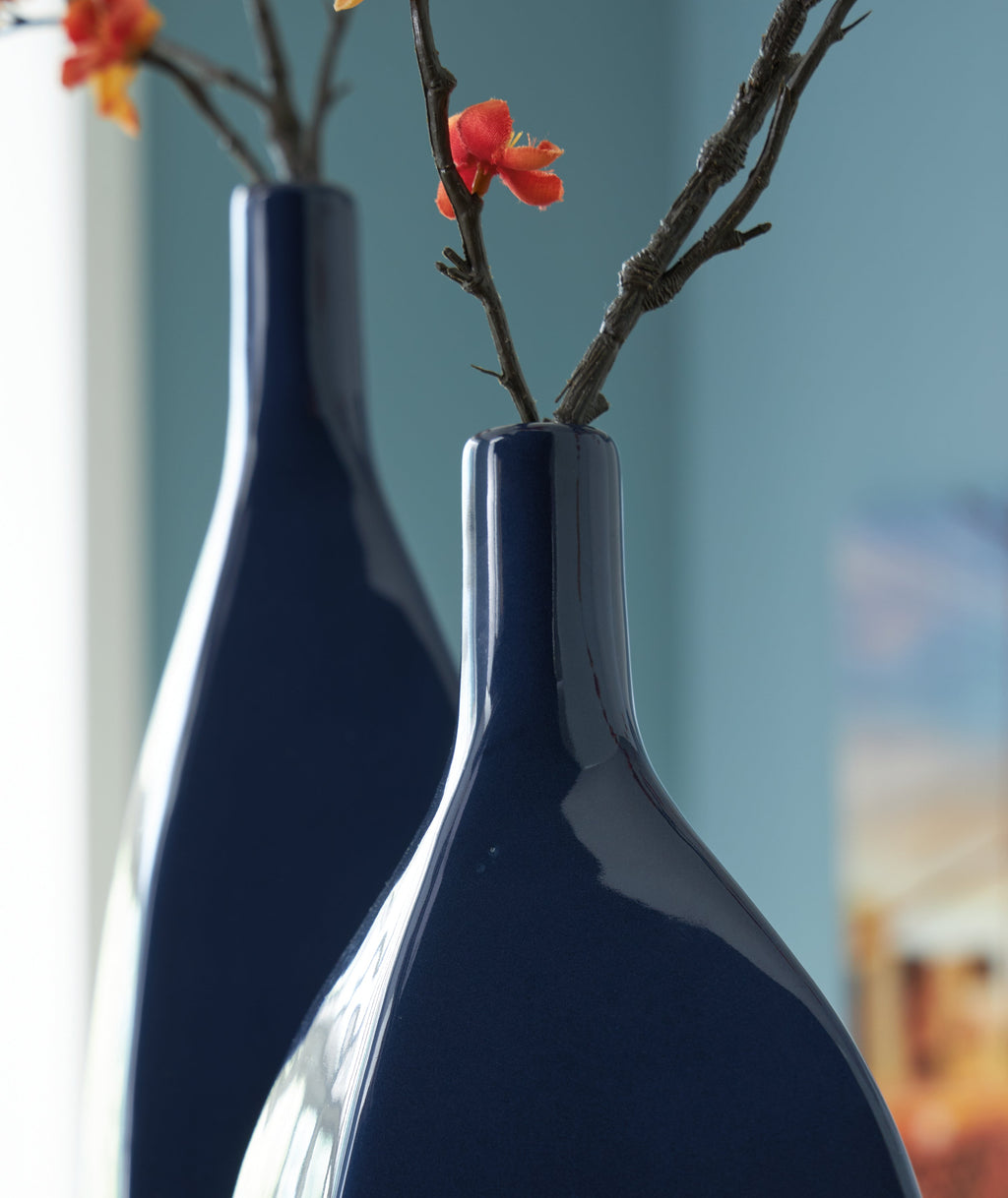 Abtinson Navy Vase 12"