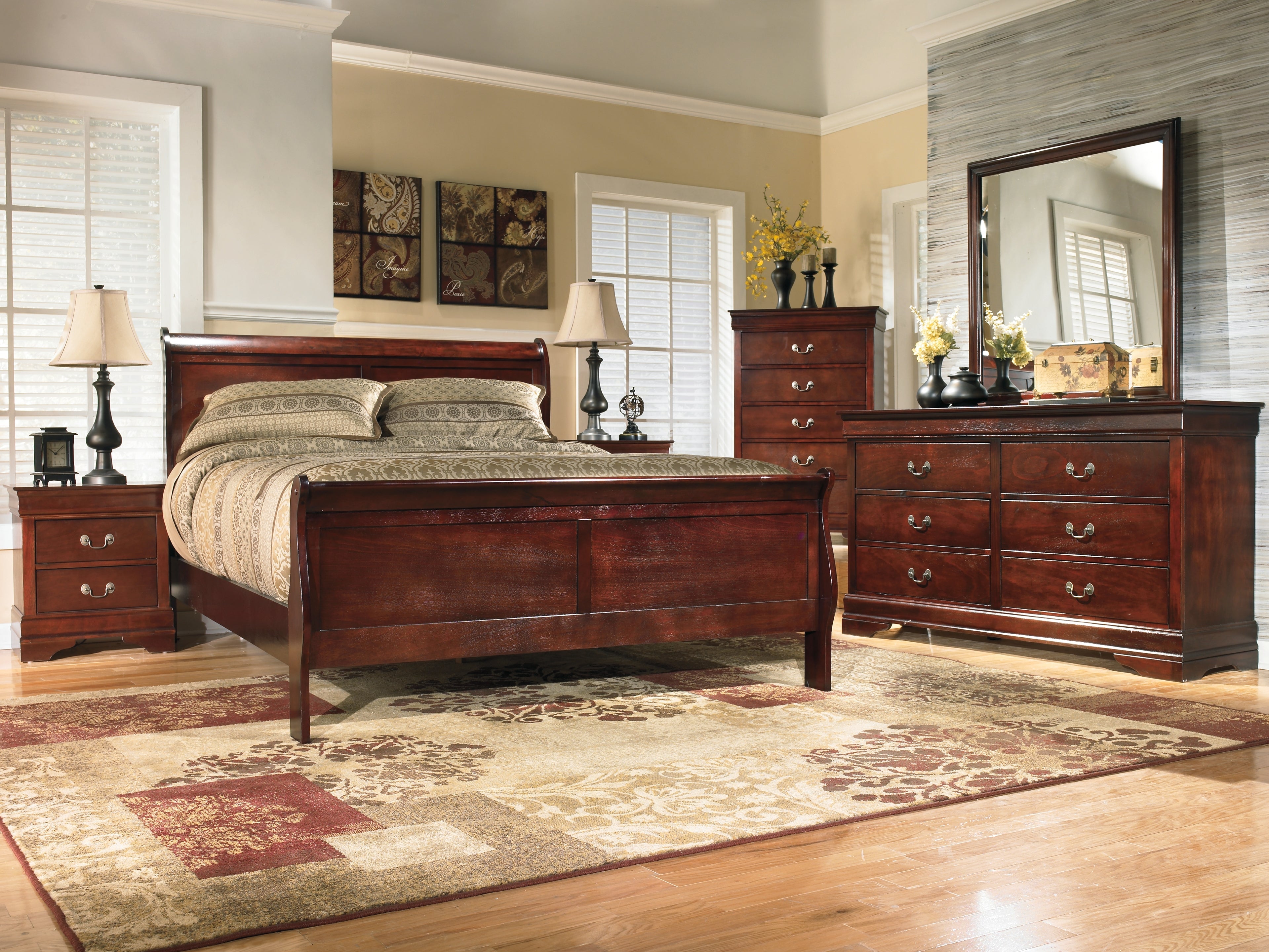 Alisdair Reddish Brown King Sleigh Bed