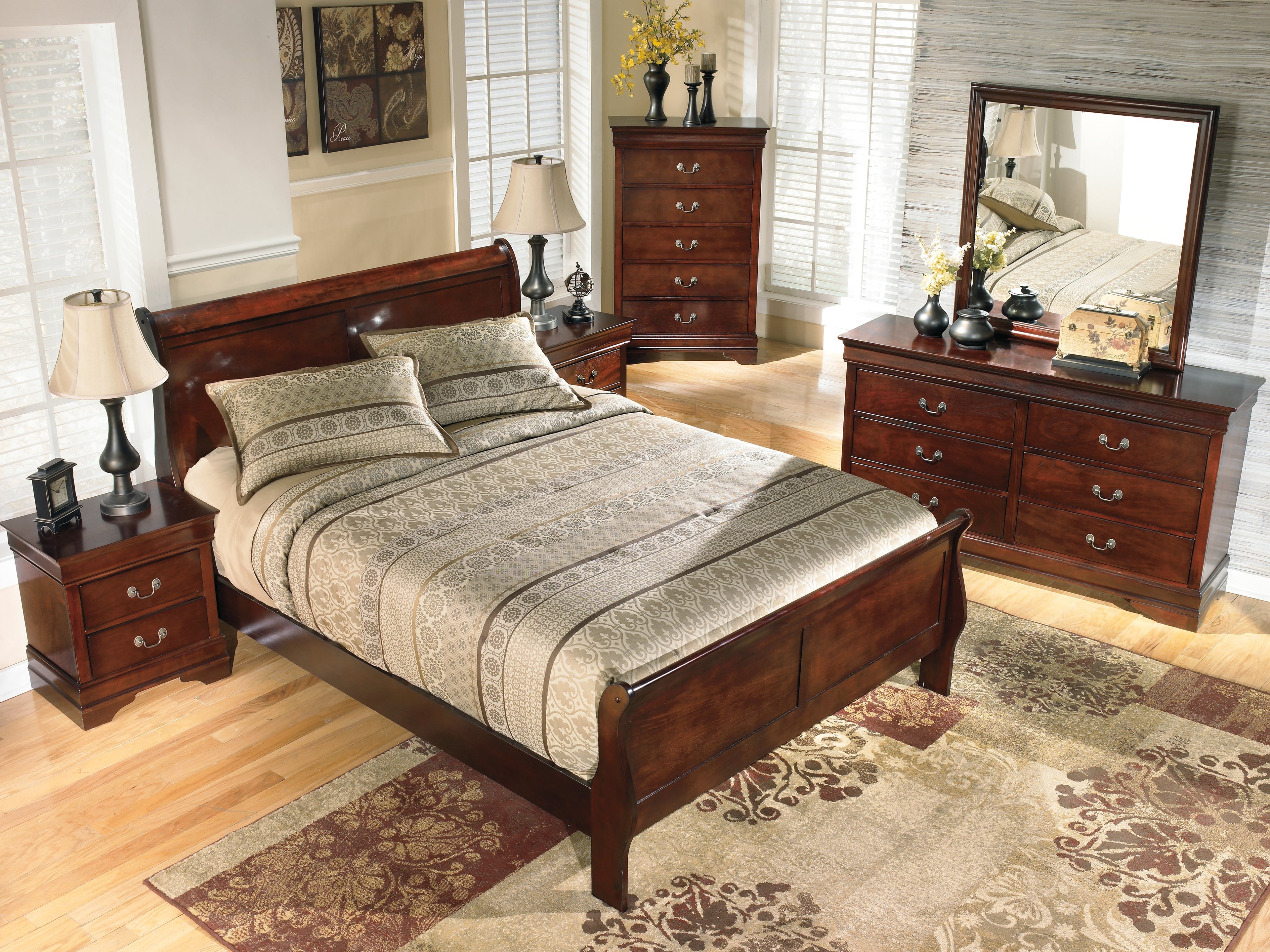 Alisdair Reddish Brown King Sleigh Bed