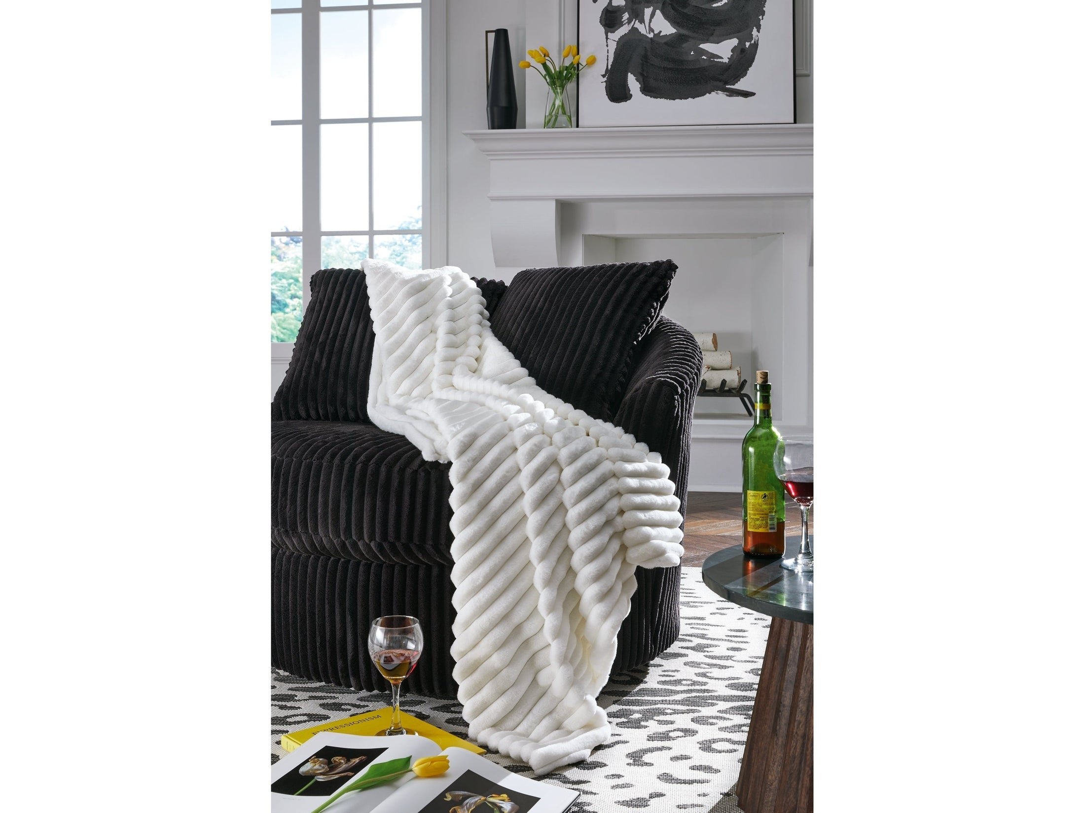 Alsonwell White Throw