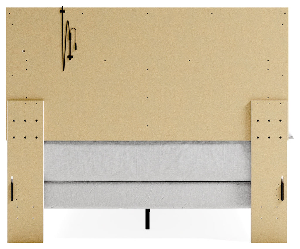 Altyra White Queen Panel Bedroom Set with Dresser and Chest