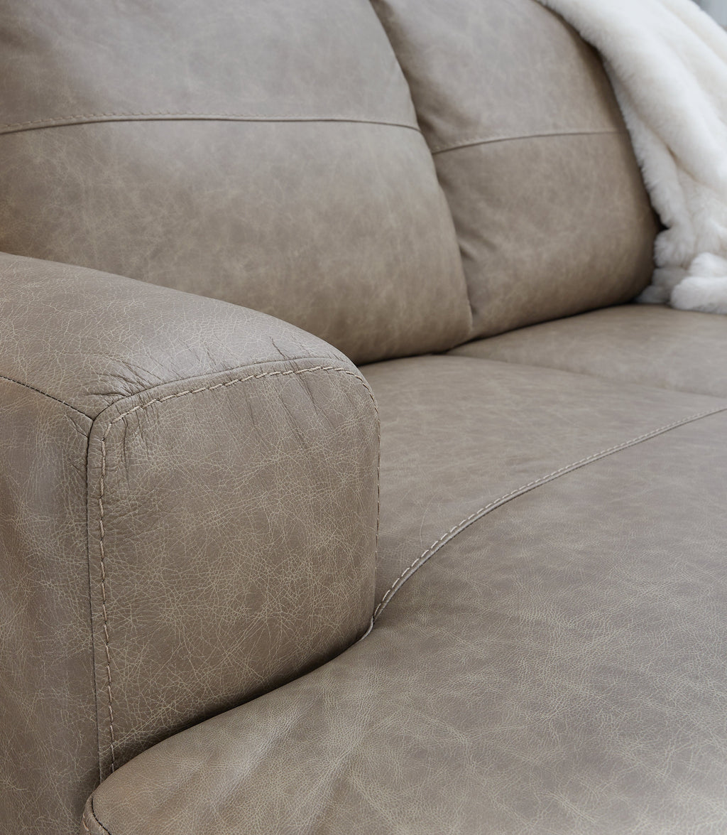 Amuleto Desert 2-Piece Sectional w/Chaise
