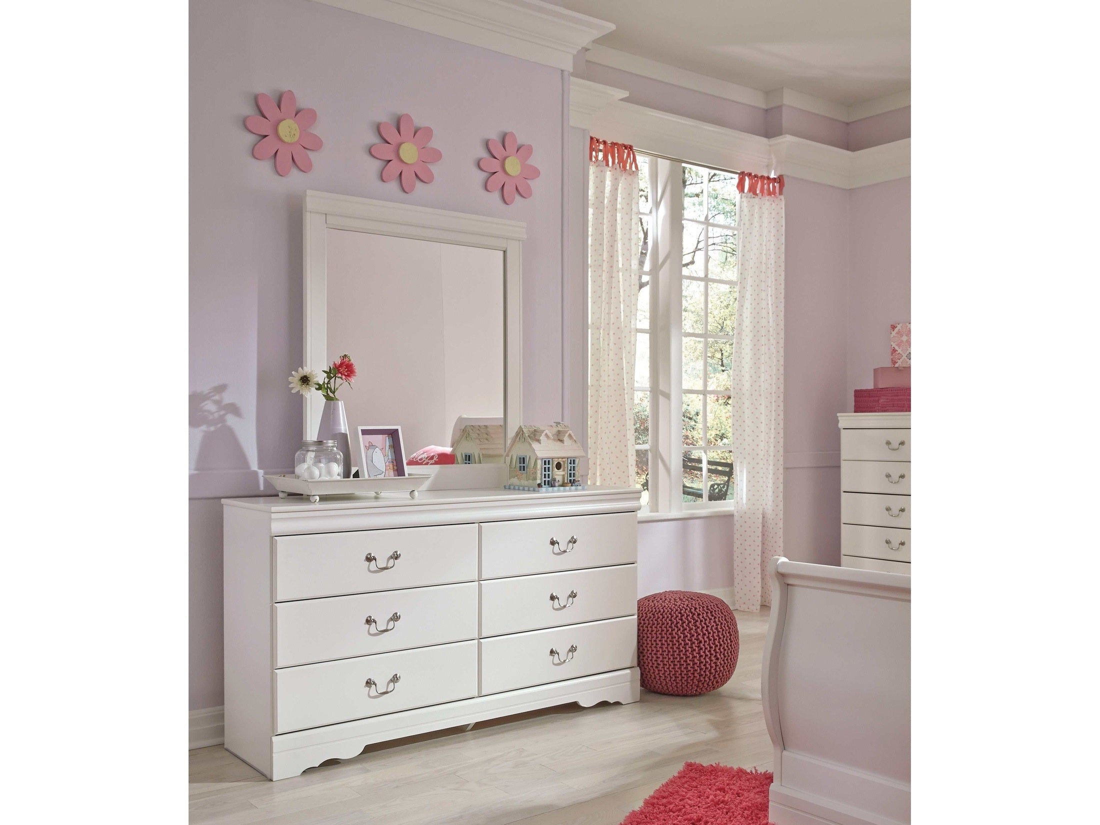 Anarasia White Dresser & Mirror