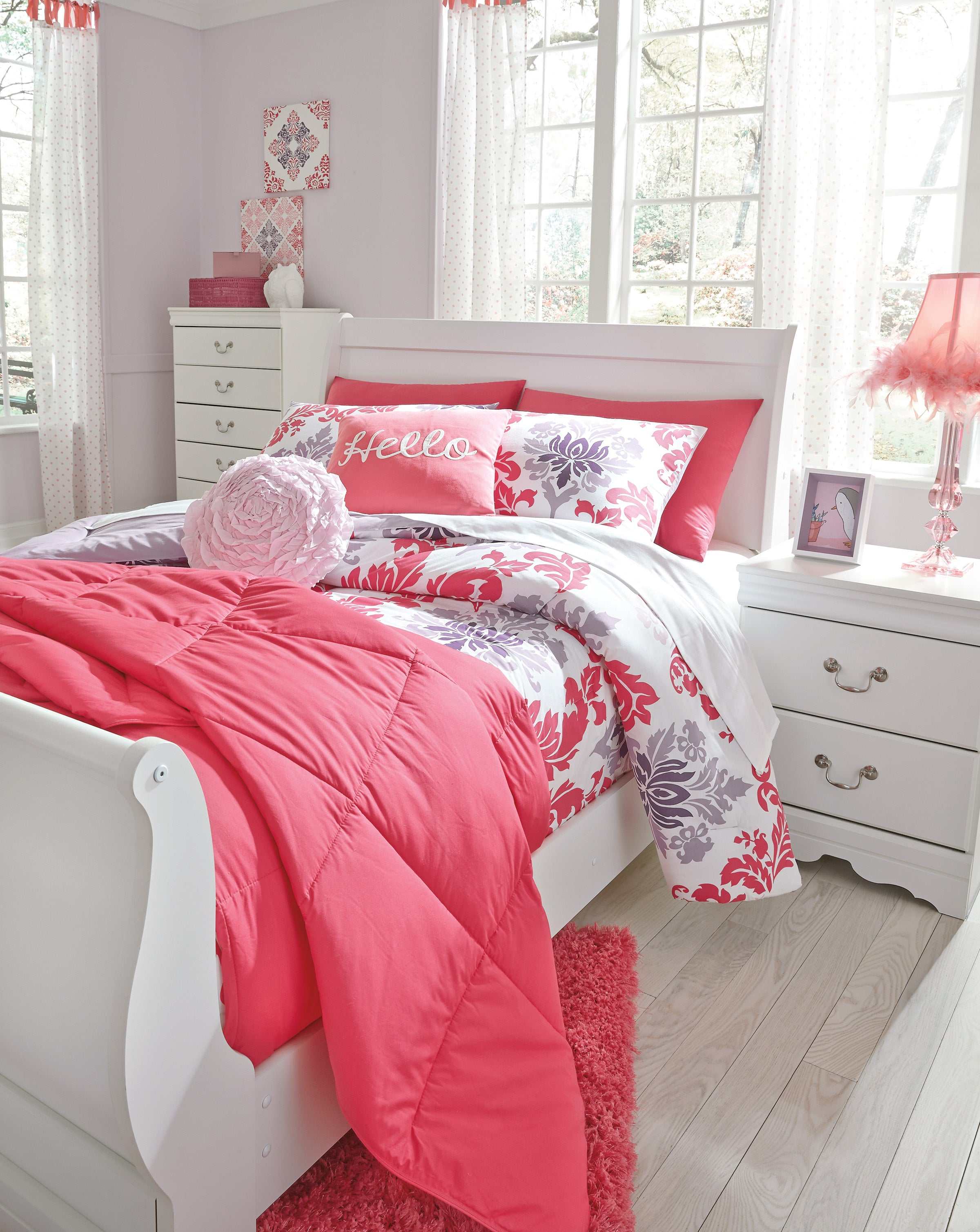 Anarasia White Full Sleigh Youth Bed