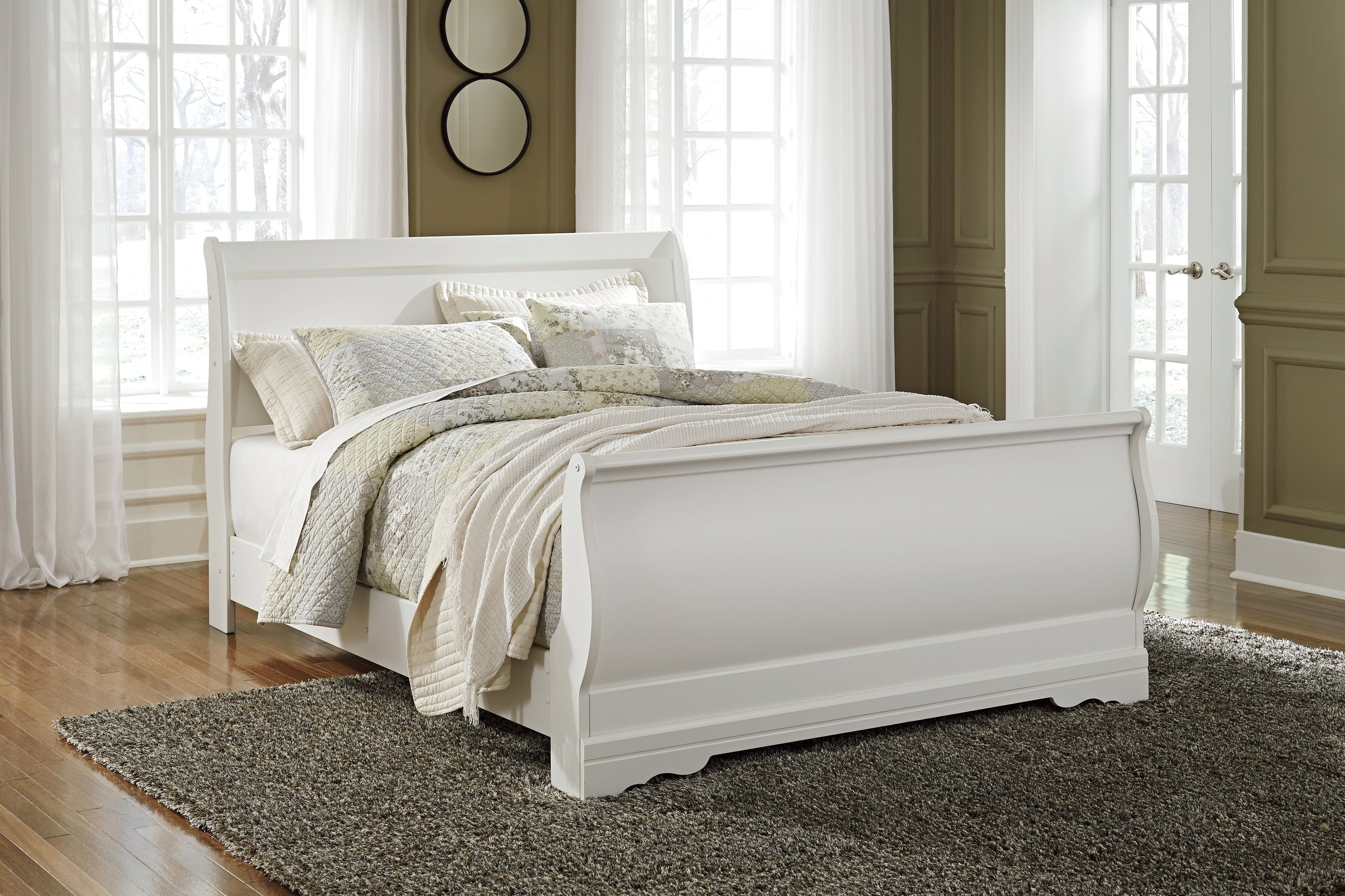 Anarasia Queen Sleigh Bedroom Set, White
