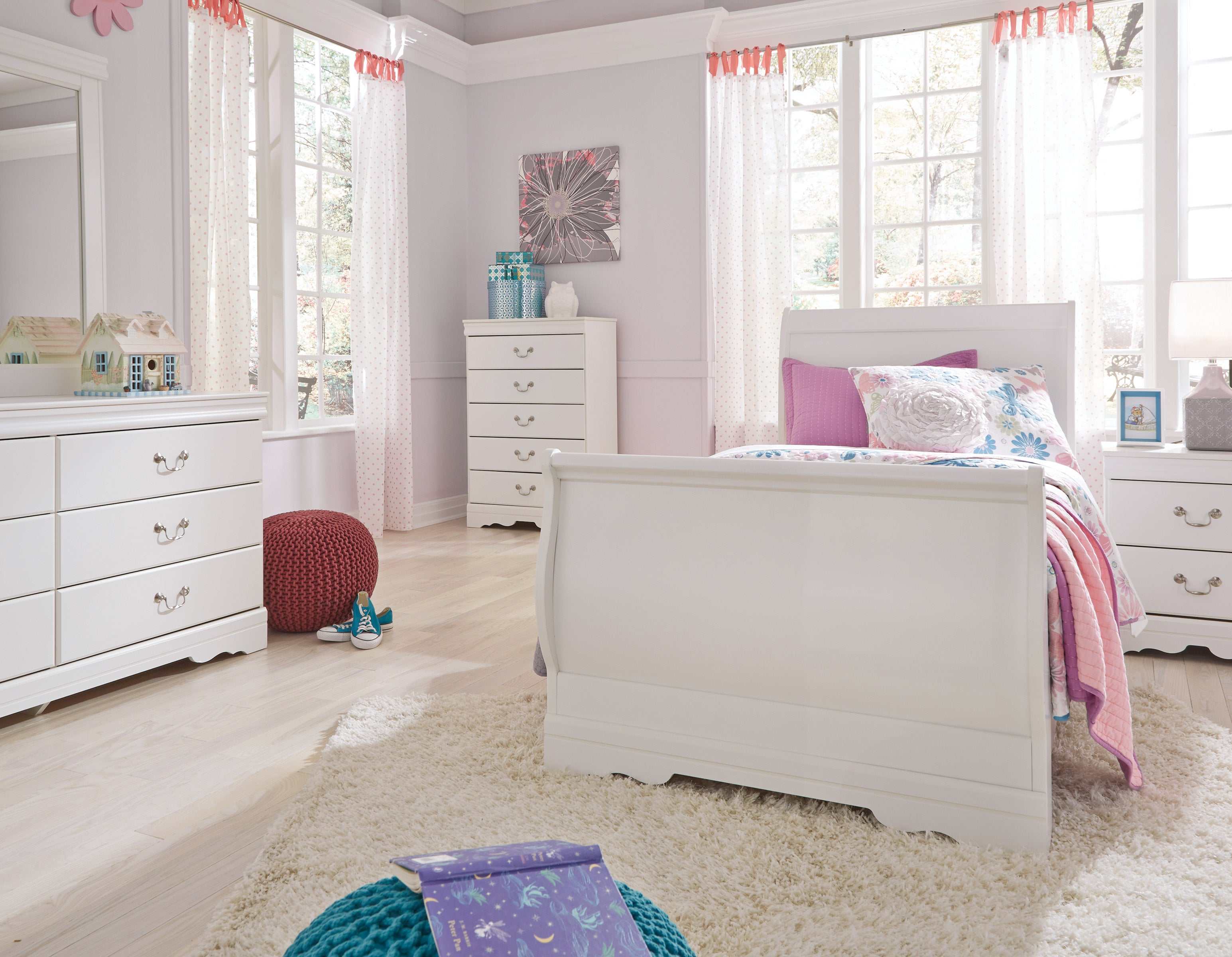 Anarasia White Twin Sleigh Youth Bed