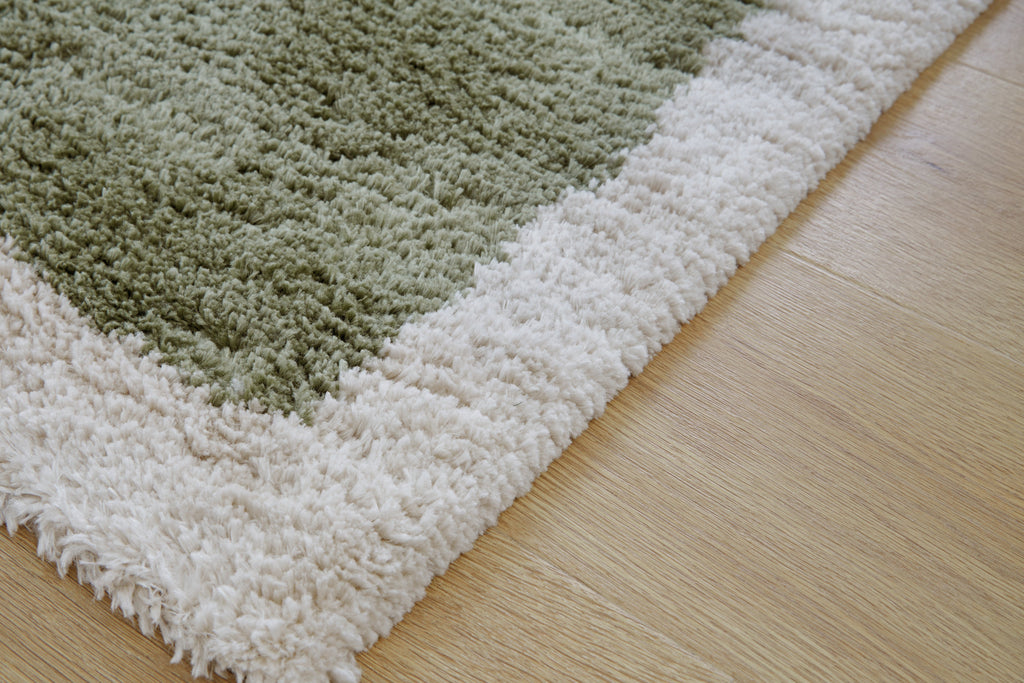 Anburgh Green/Gray/Ivory Medium Rug