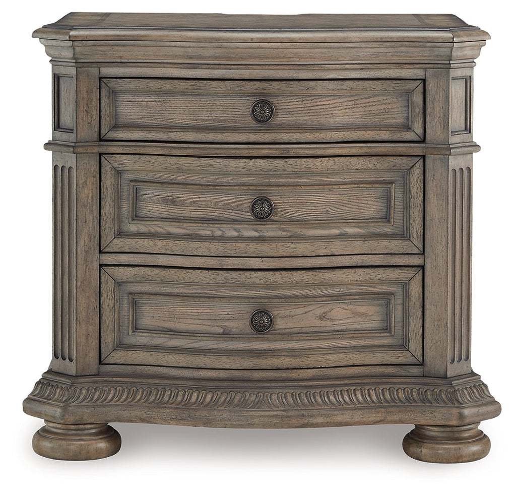 Ardenfield Light King Sleigh Bedroom Set, Brown