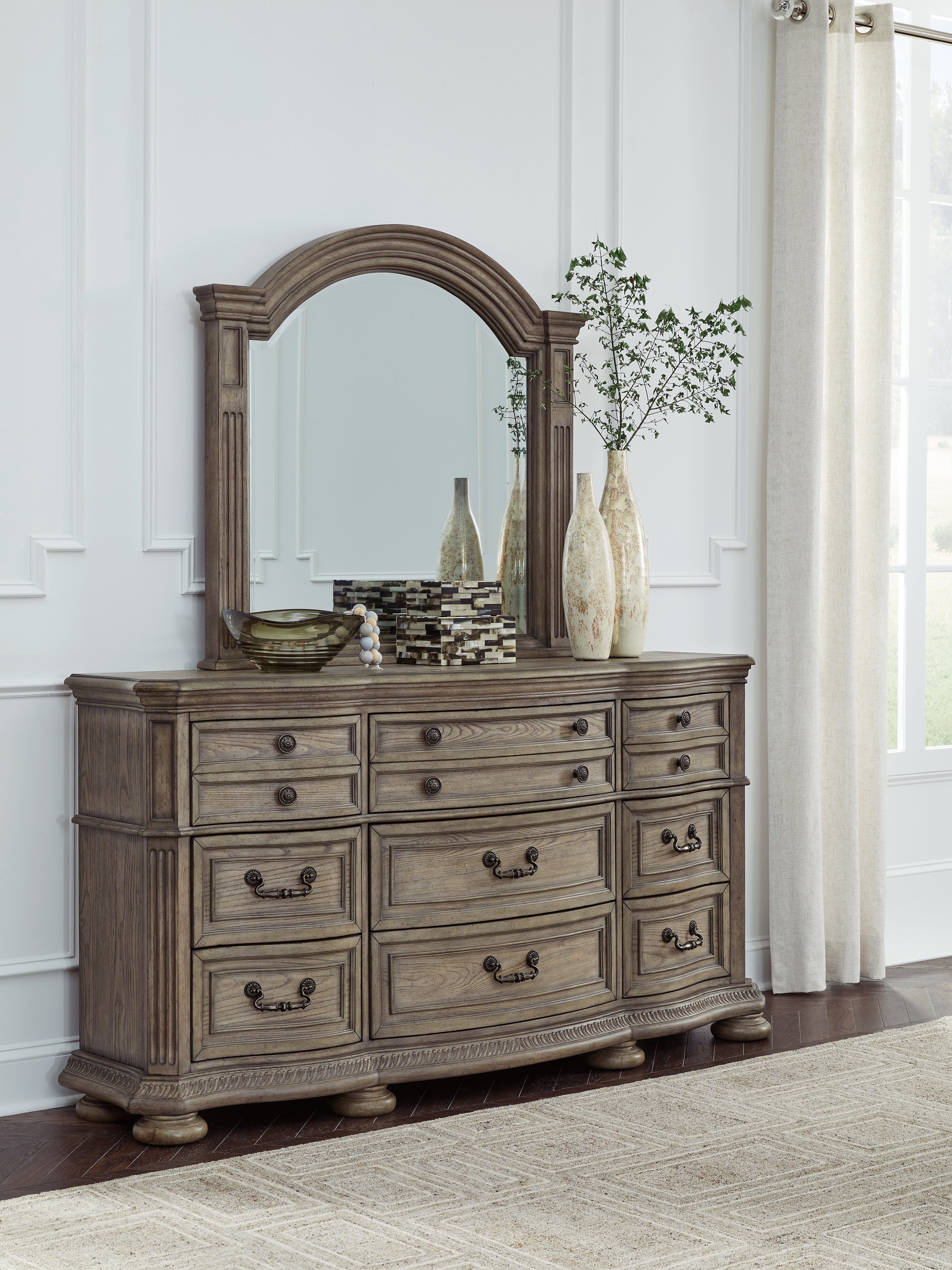 Ardenfield Light King Sleigh Bedroom Set, Brown