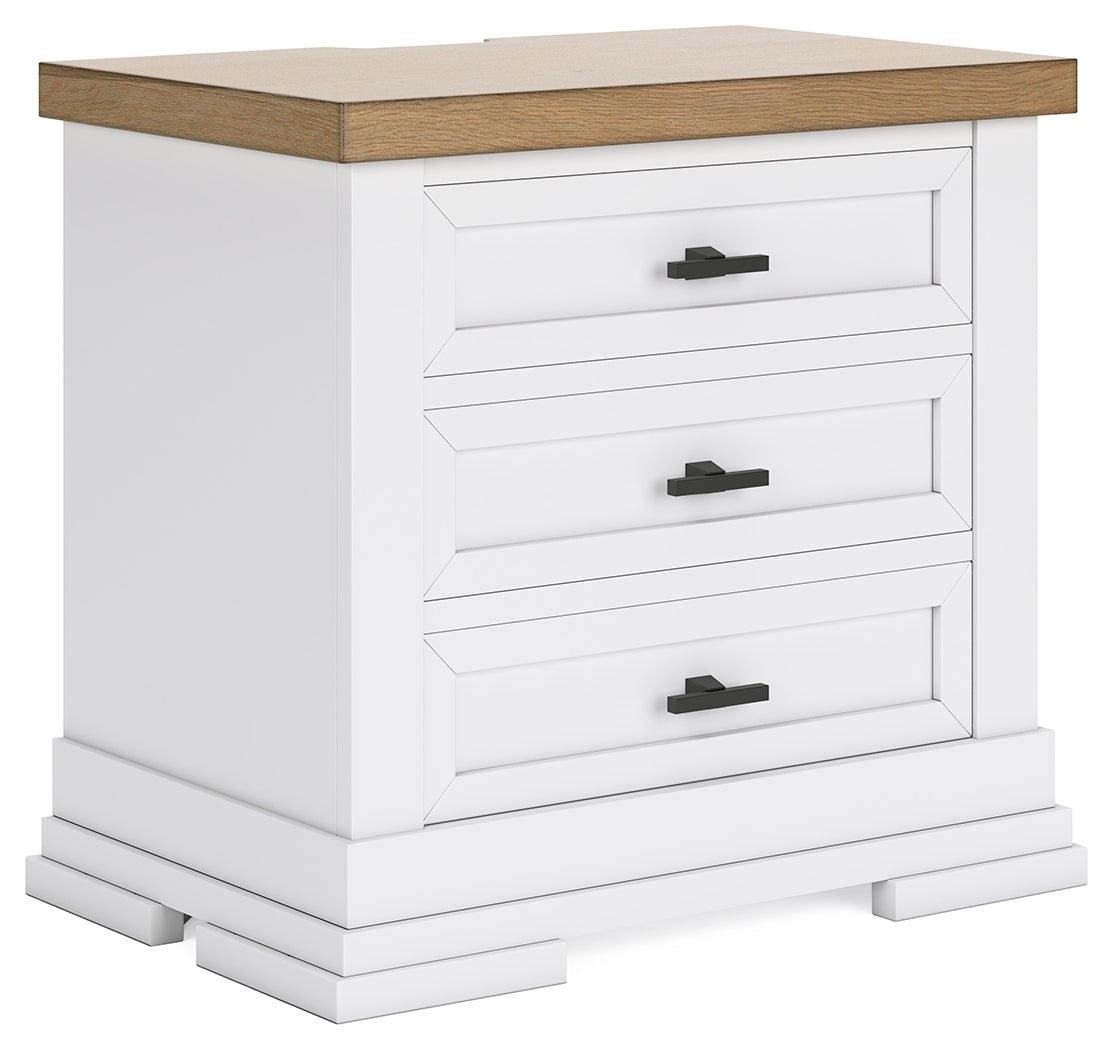 Ashbryn /Natural Queen Panel Storage Bedroom Set, White