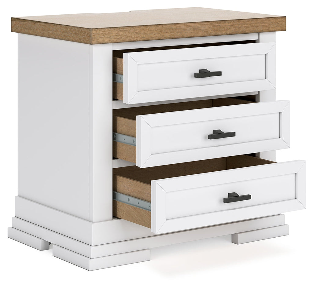 Ashbryn /Natural Queen Panel Storage Bedroom Set, White