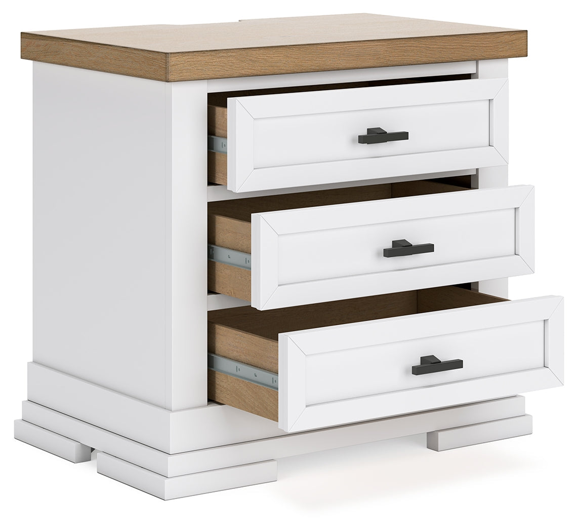 Ashbryn /Natural Queen Panel Storage Bedroom Set, White