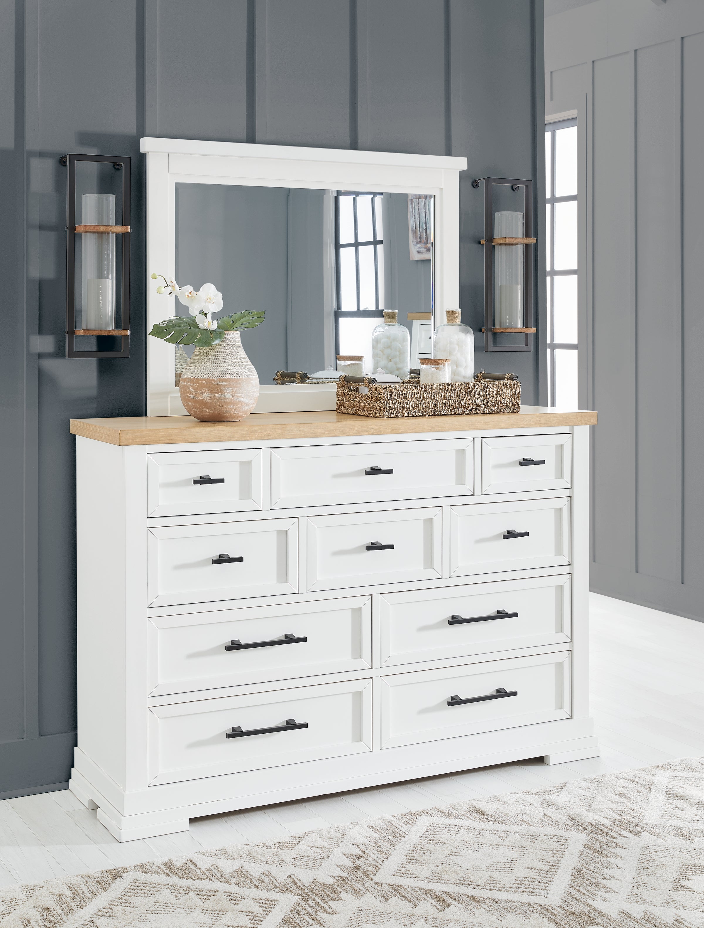 Ashbryn /Natural Queen Storage Bed, Dresser, Mirror and Nightstand, White