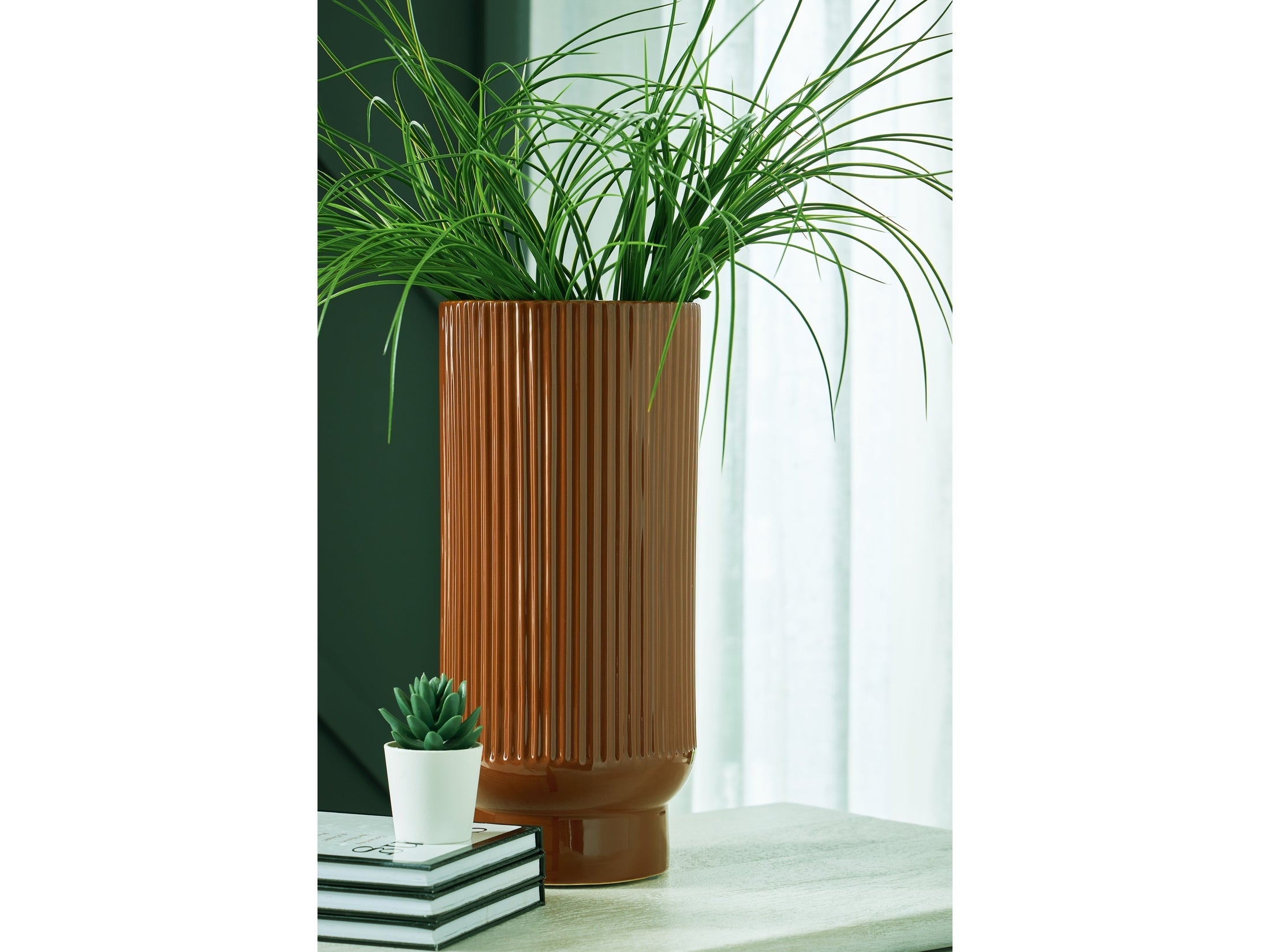 Avalyah Burnt Umber Vase (Set of 2)