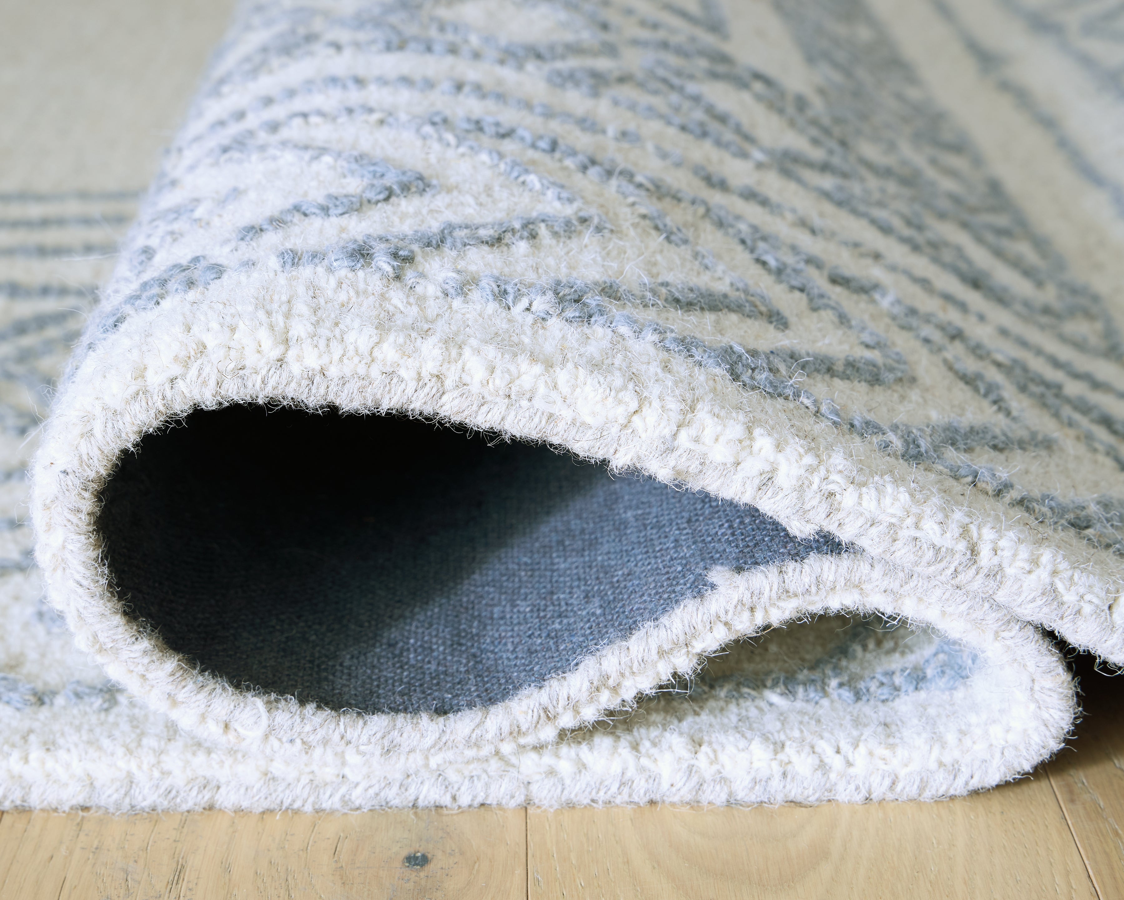 Azelhurst Blue/Ivory/Gray Medium Rug