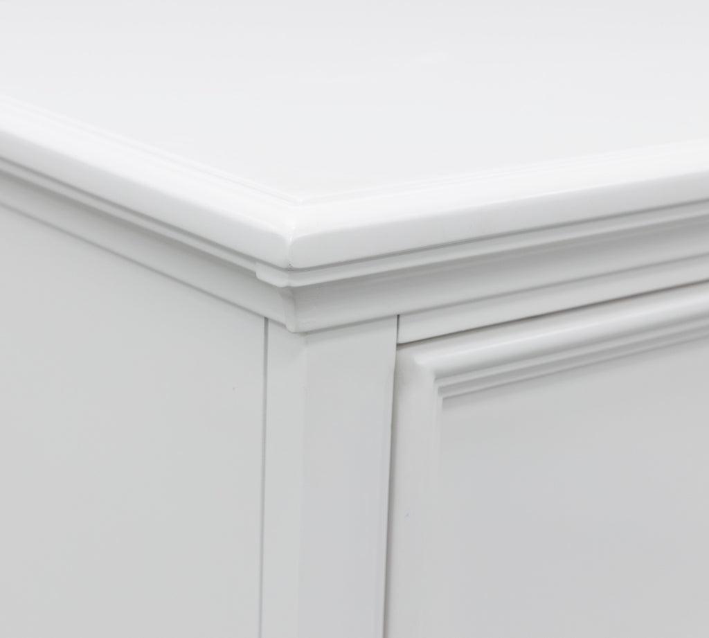Fortman White Queen Panel 6-Piece Bedroom Set w/ 2 Nightstands