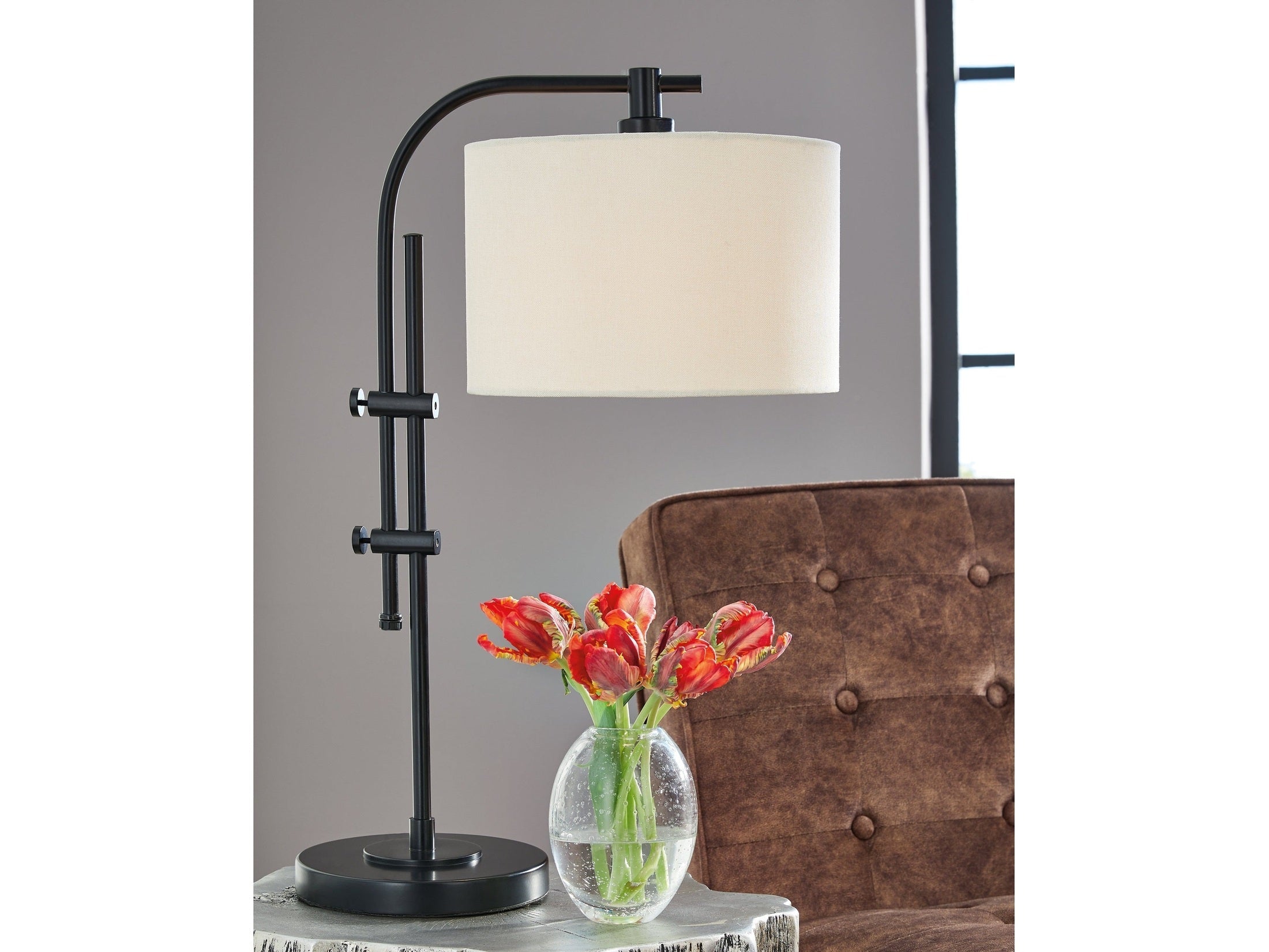 Baronvale Black Accent Lamp