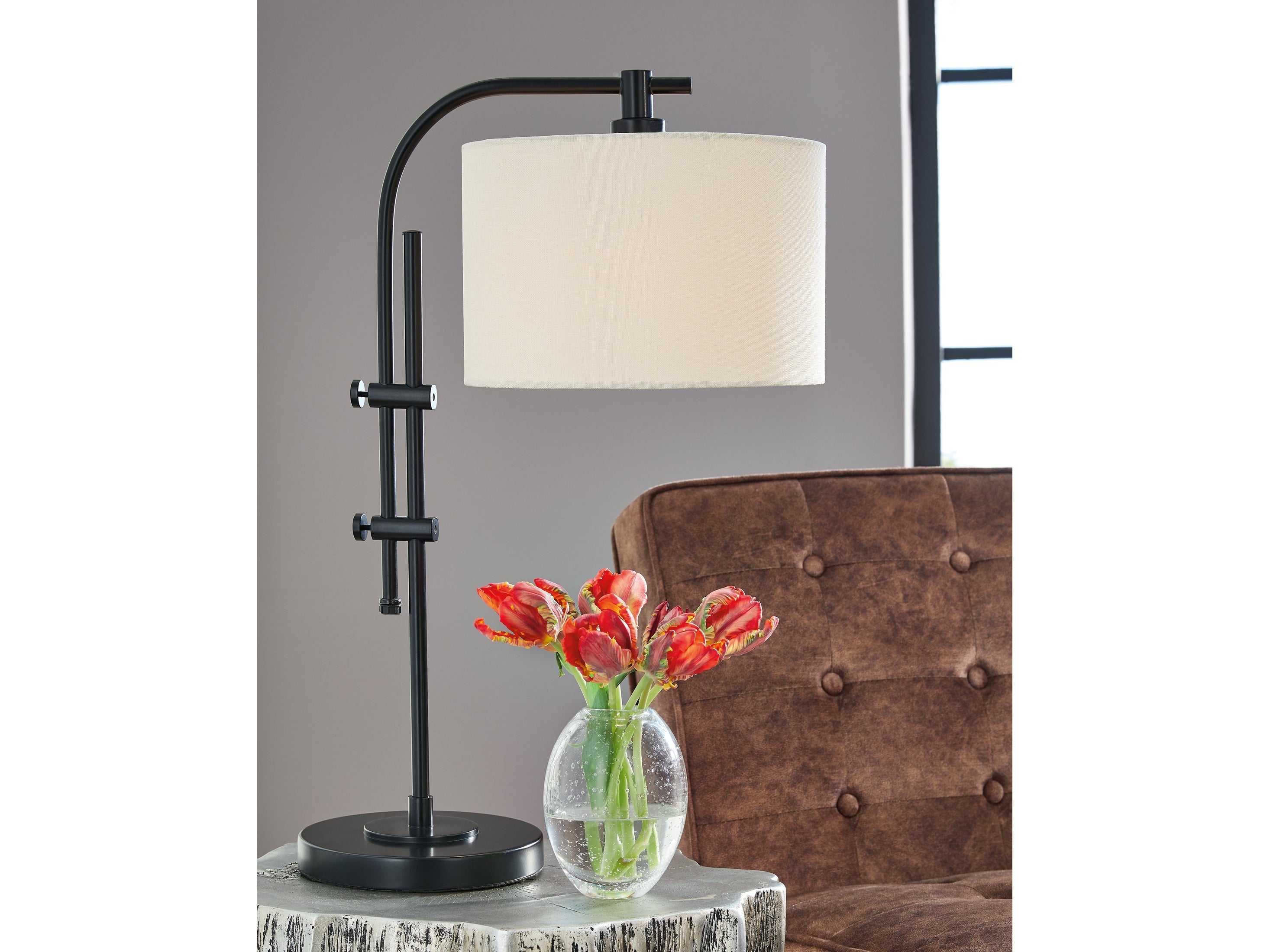 Baronvale Black Accent Lamp (Set of 2)