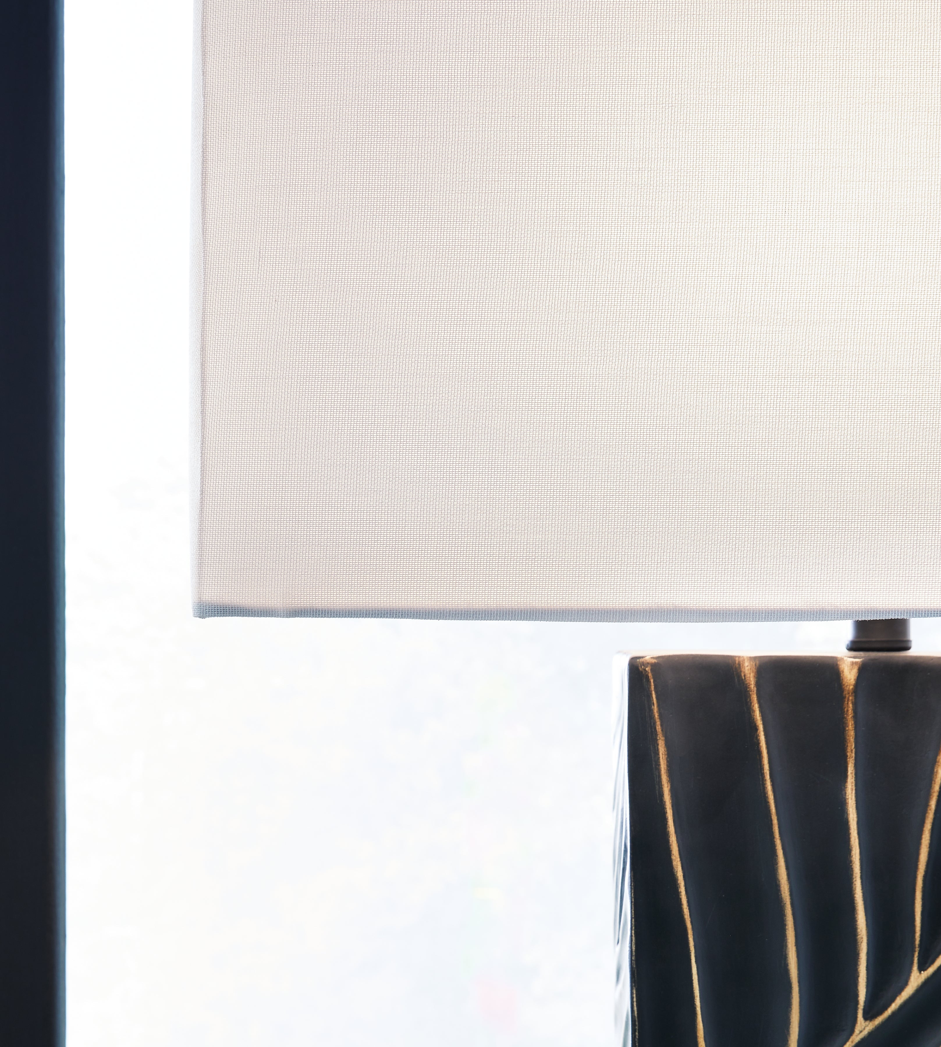 Bartlen Black/Gold 2-Piece Lamp Set
