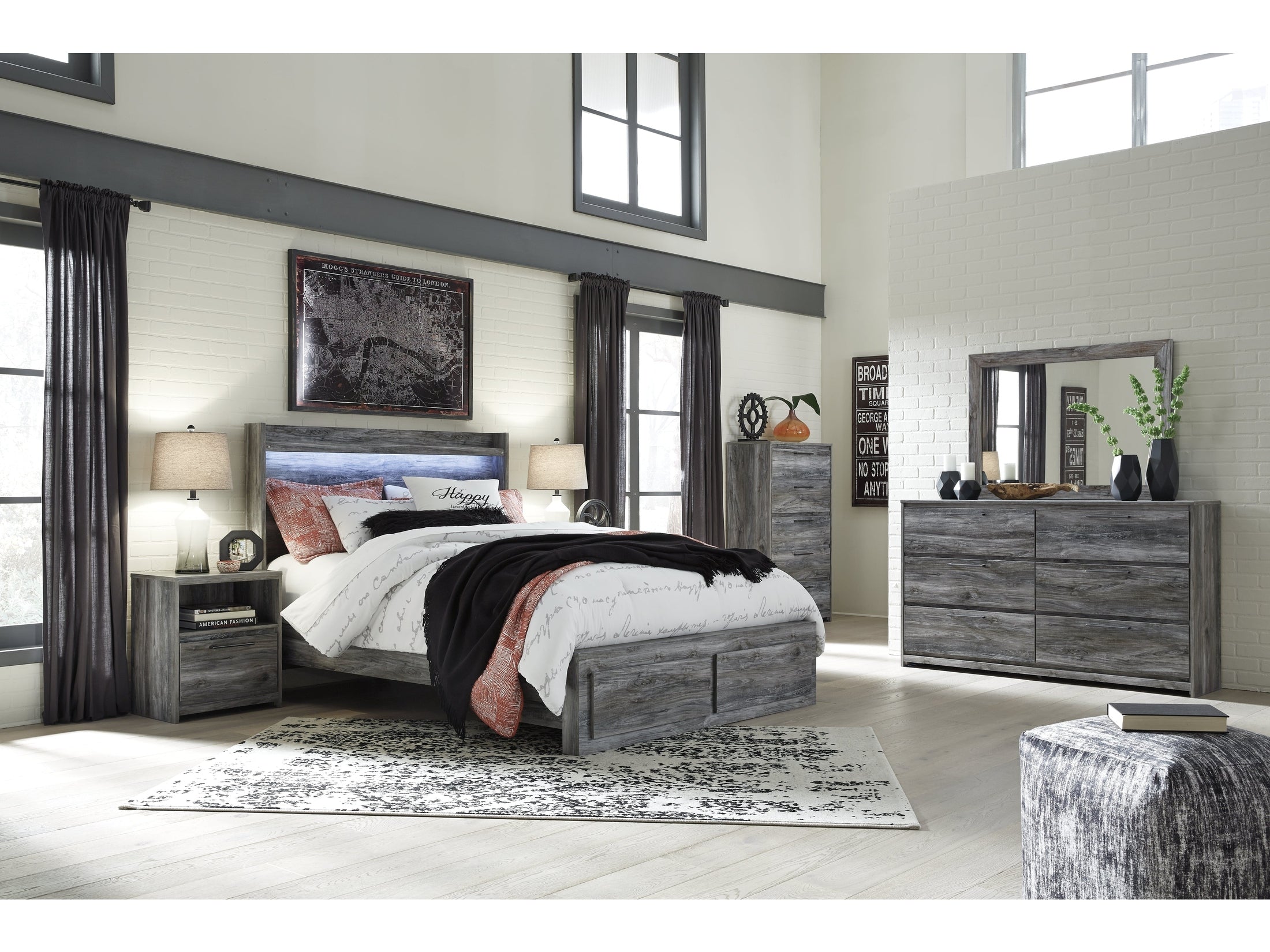 Baystorm Queen Panel Storage Bedroom Set, Gray