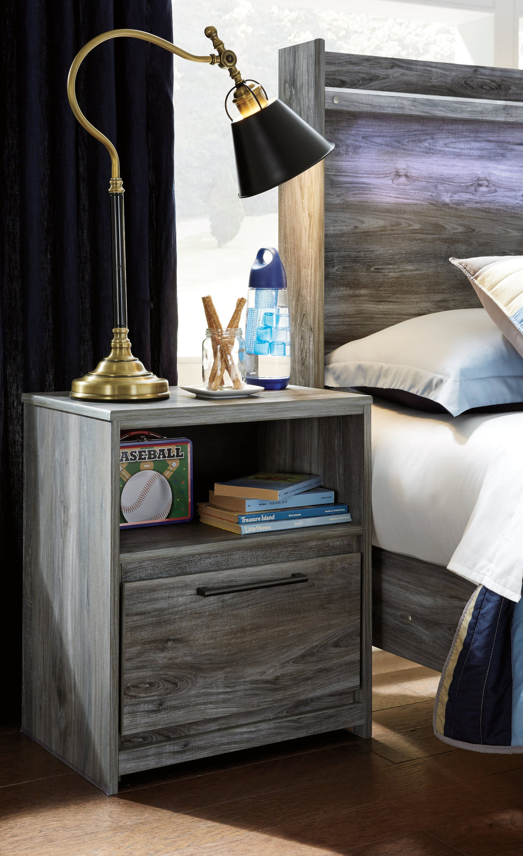 Baystorm Gray Twin Panel Bed and 2 Nightstands