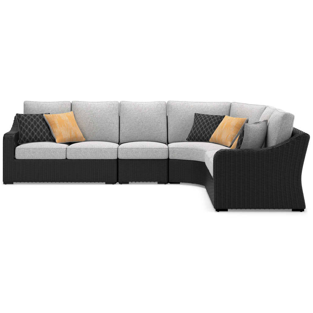 Beachcroft Black/Light Gray 4-Piece Outdoor Sectional