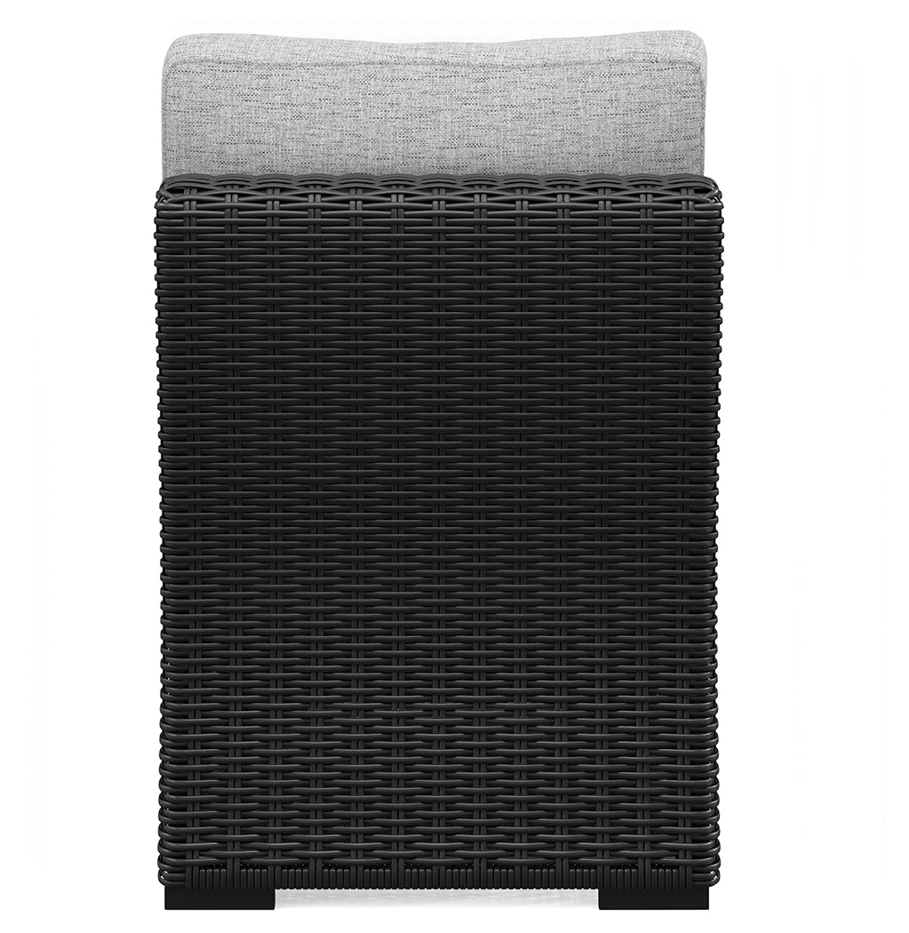 Beachcroft Black/Light Gray 5-Piece Outdoor Sectional