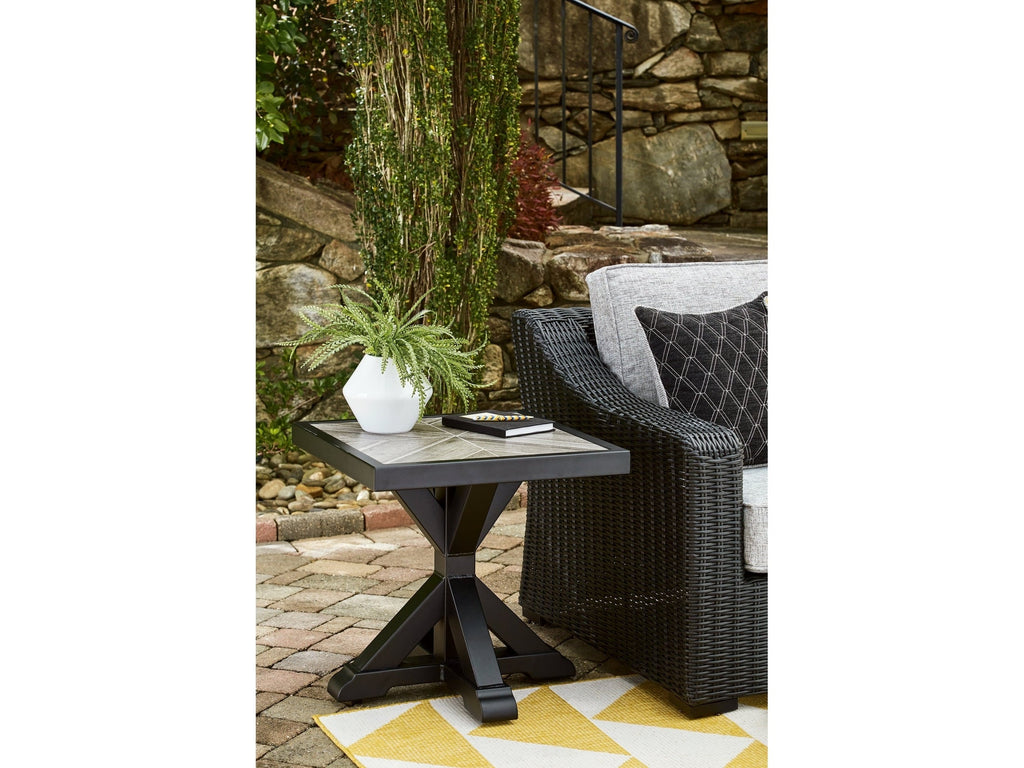 Beachcroft Black/Light Gray Outdoor End Table