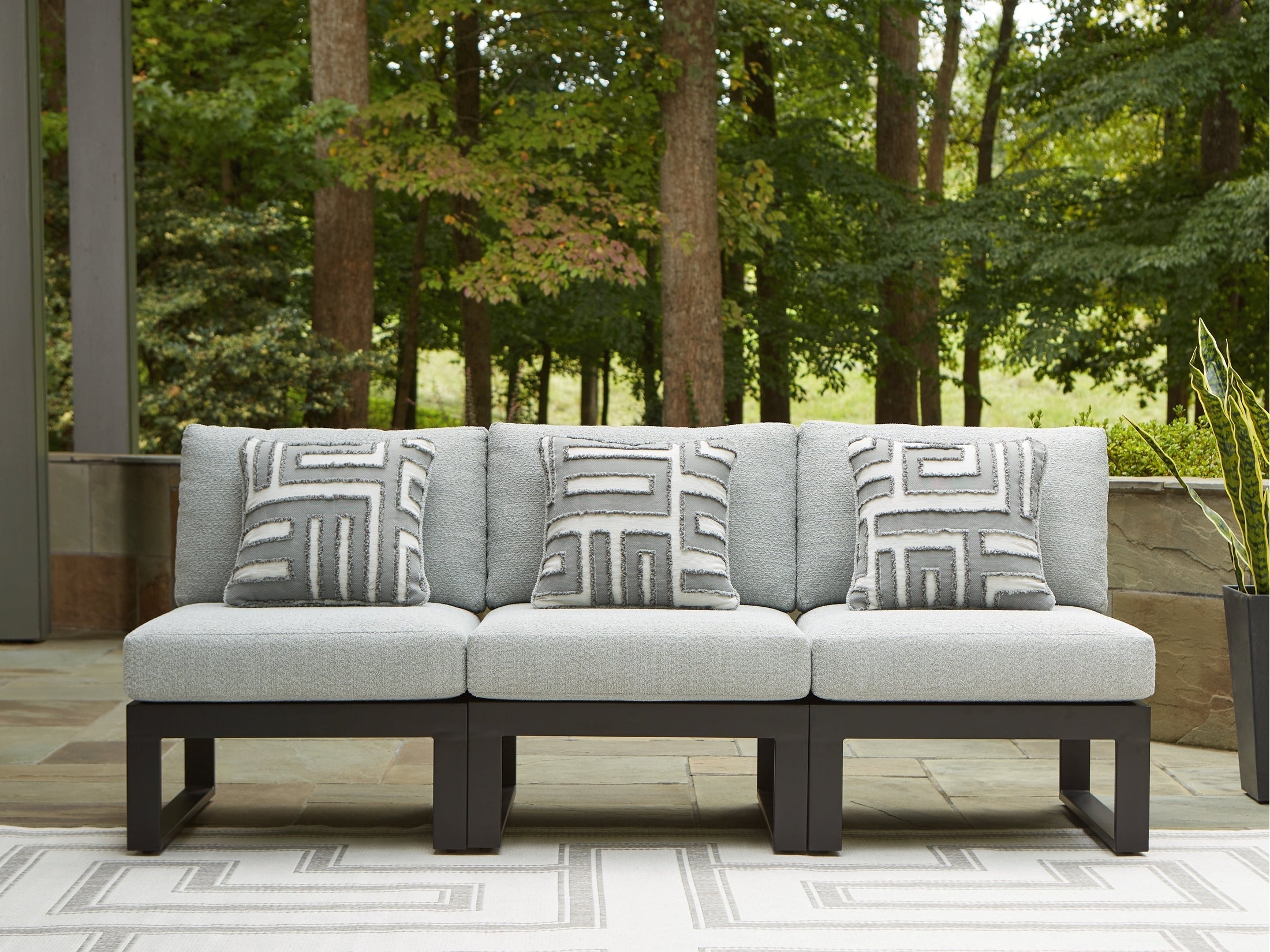 Beachloft Black/Gray 3-Piece Outdoor Sectional