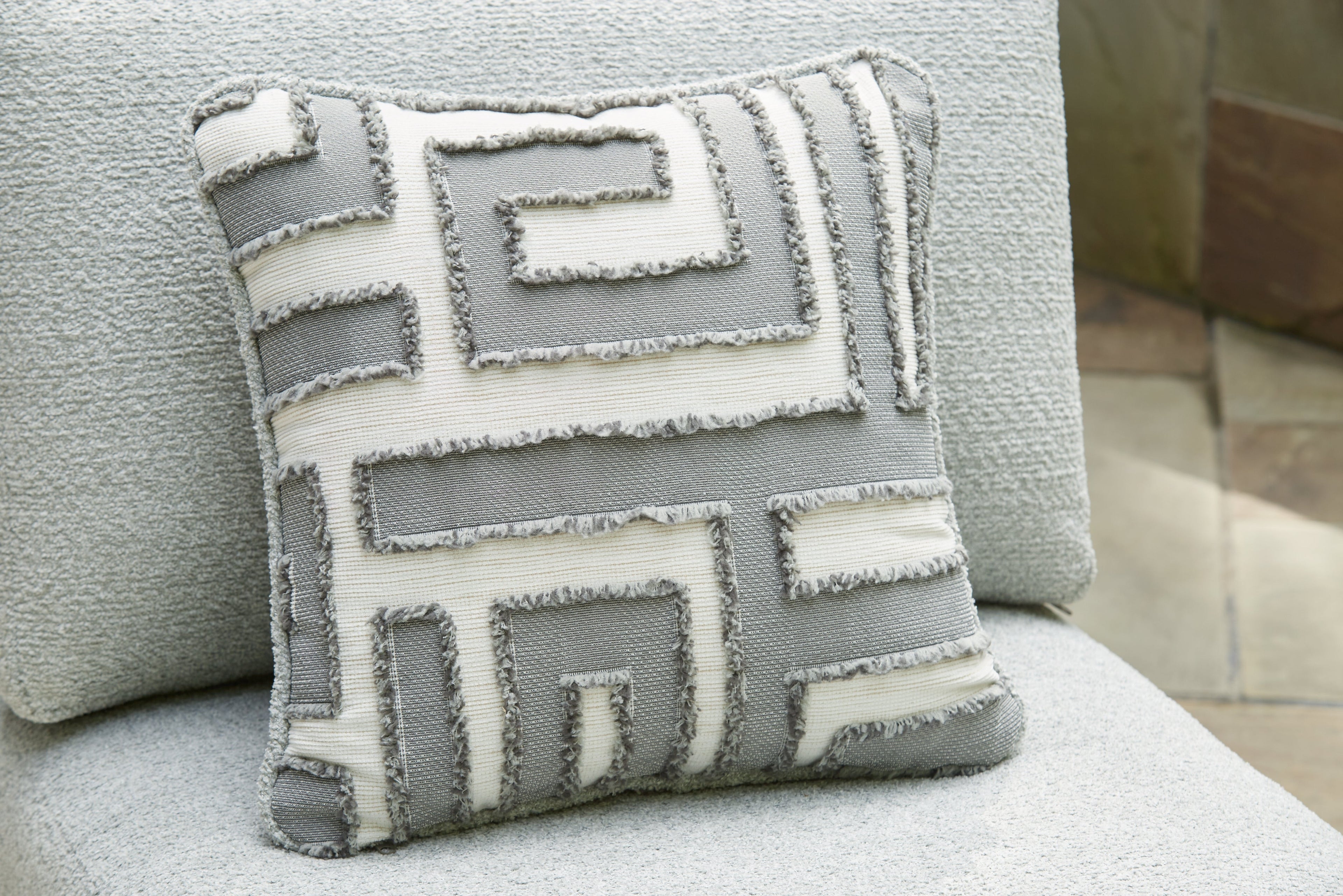 Beachloft Black/Gray 3-Piece Outdoor Sectional