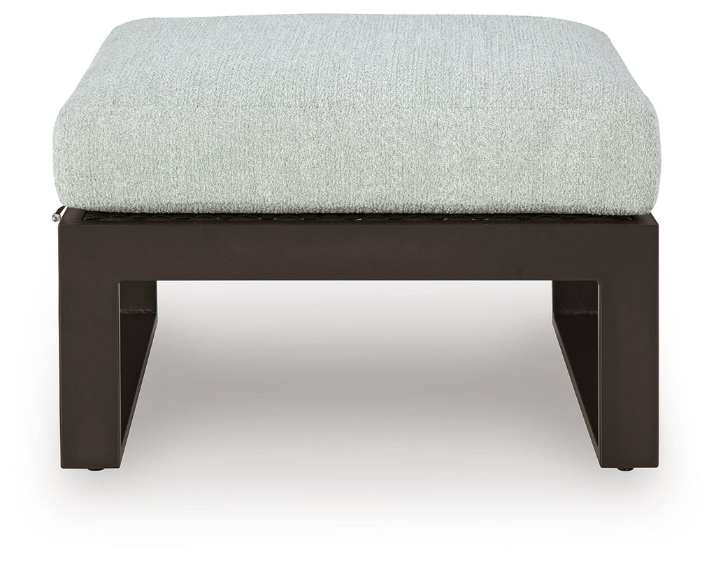 Beachloft Black/Gray 4-Piece Outdoor Sectional