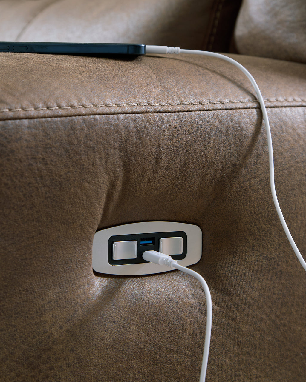 Beckley Place Earth PWR Recliner/ADJ Headrest