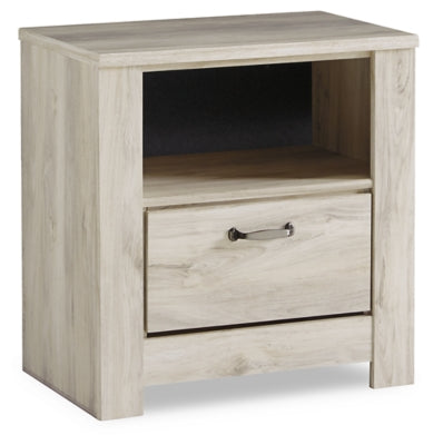Bellaby Whitewash Queen Panel Bedroom Set