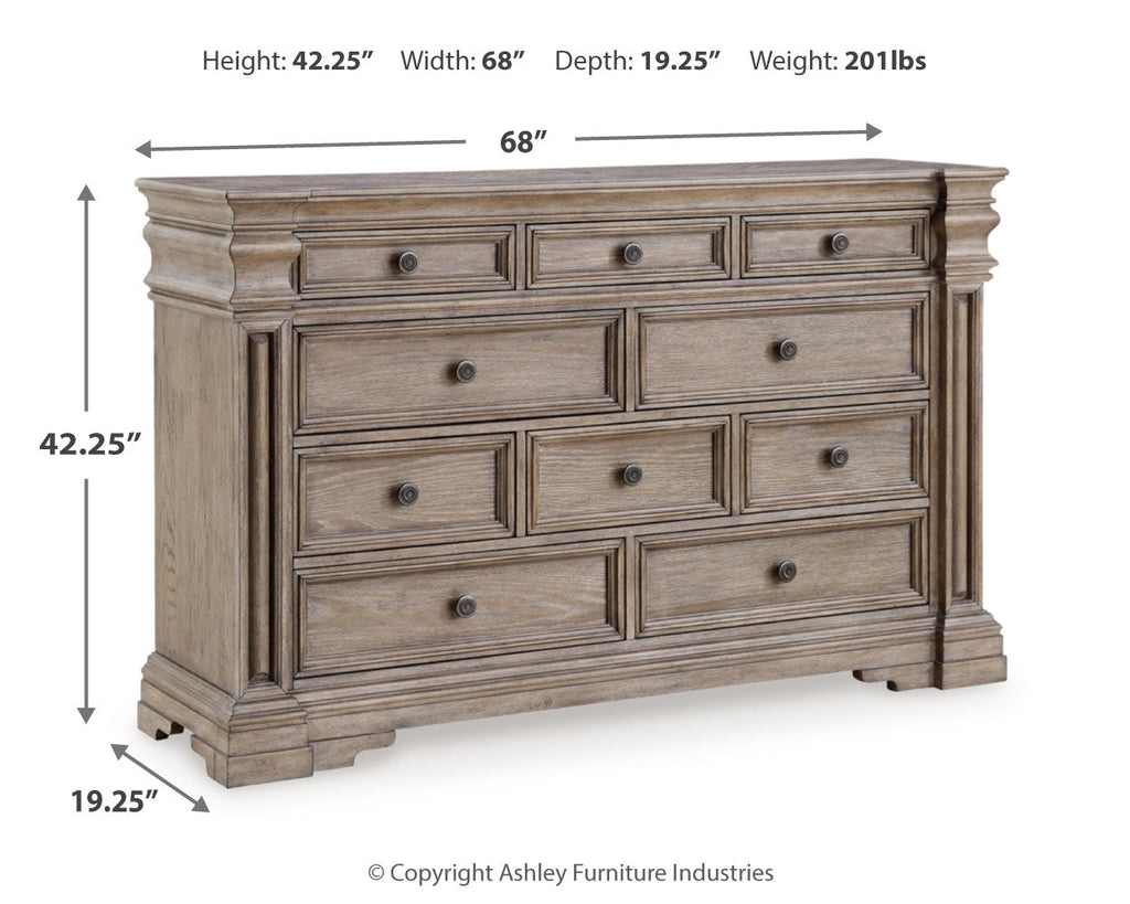 Blairhurst Light Grayish King Panel Bedroom Set, Brown