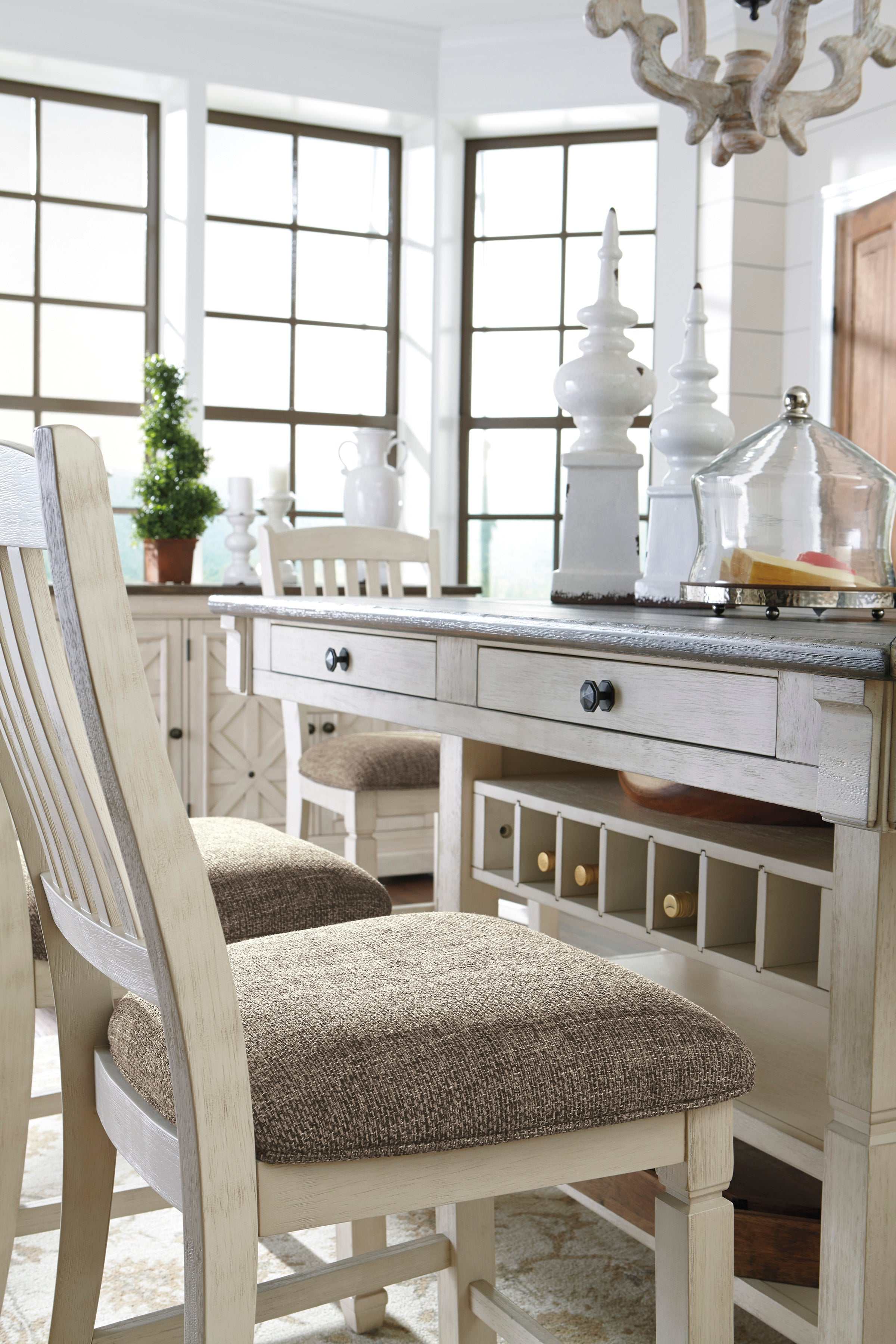 Bolanburg Antique White Bar Stool (Set of 2)