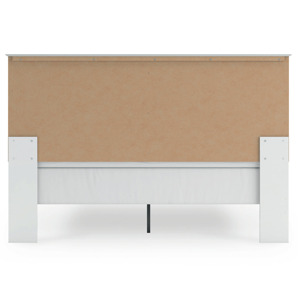 Bostwick Shoals White King Panel Bed, Chest and 2 Nightstands
