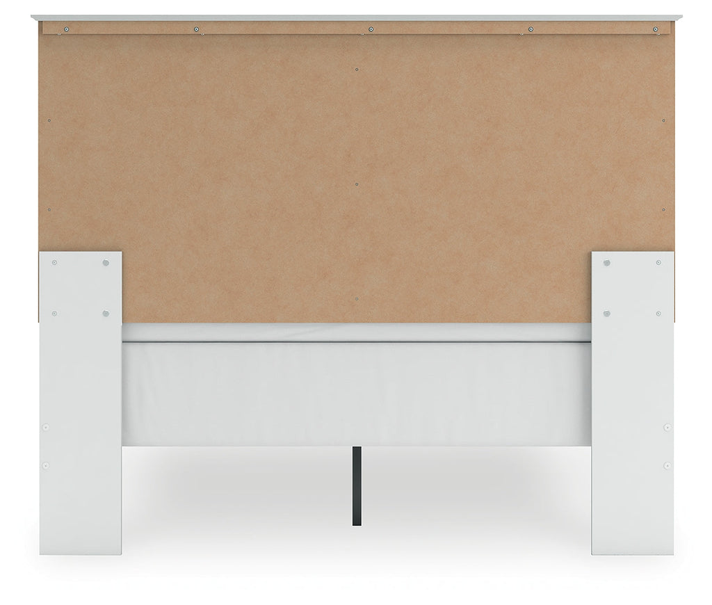Bostwick Shoals White Queen Panel Bed, Dresser and Mirror