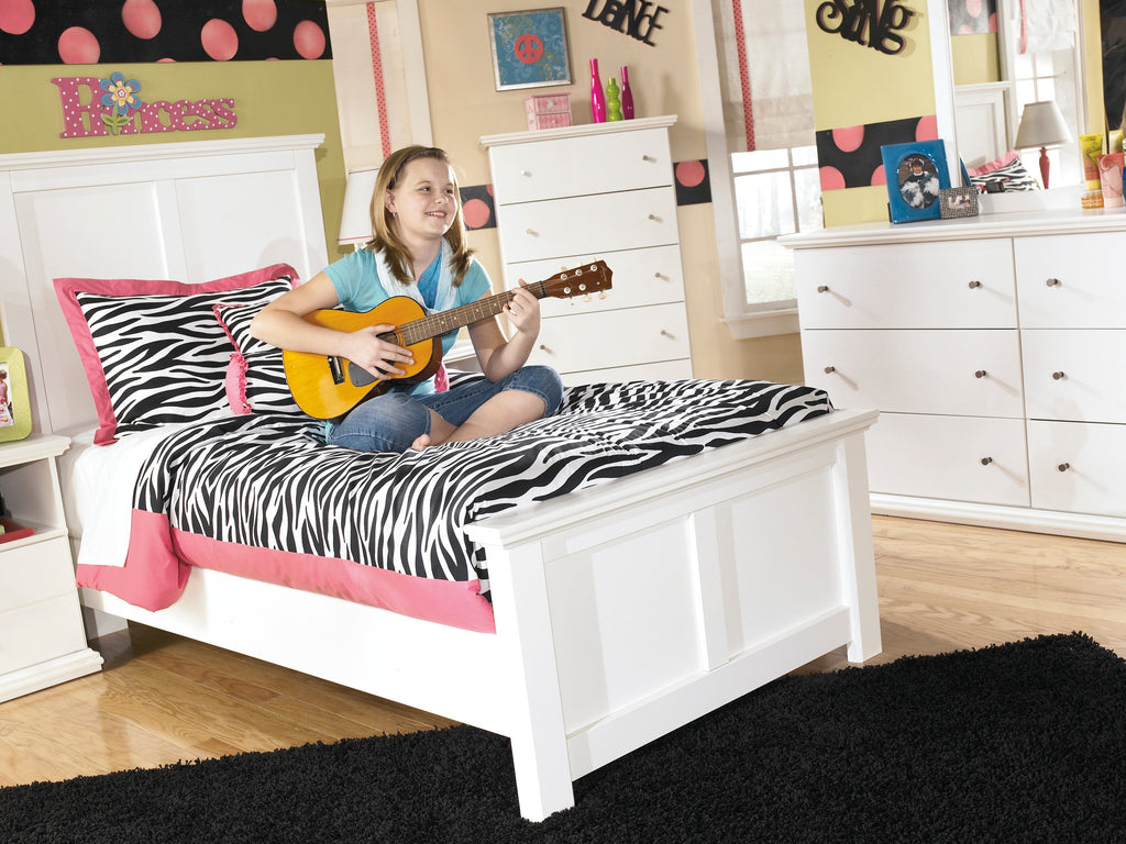 Bostwick Shoals White Twin Panel Bed, Chest and 2 Nightstands