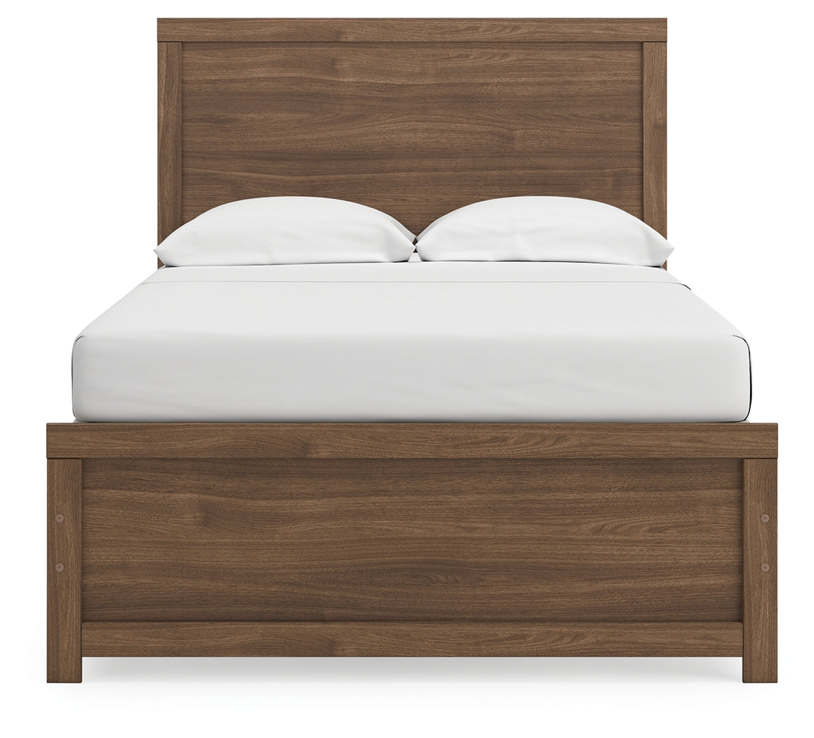 Broachmyn Auburn Full Panel Bed, Dresser and Mirror