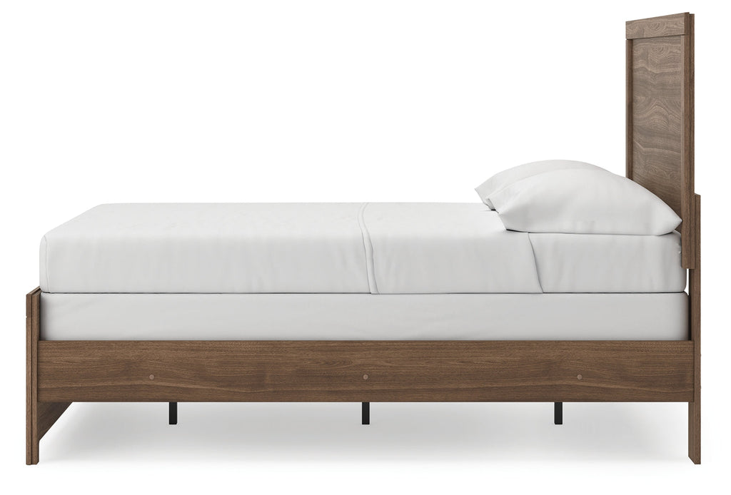 Broachmyn Auburn Full Panel Bed, Dresser and Mirror