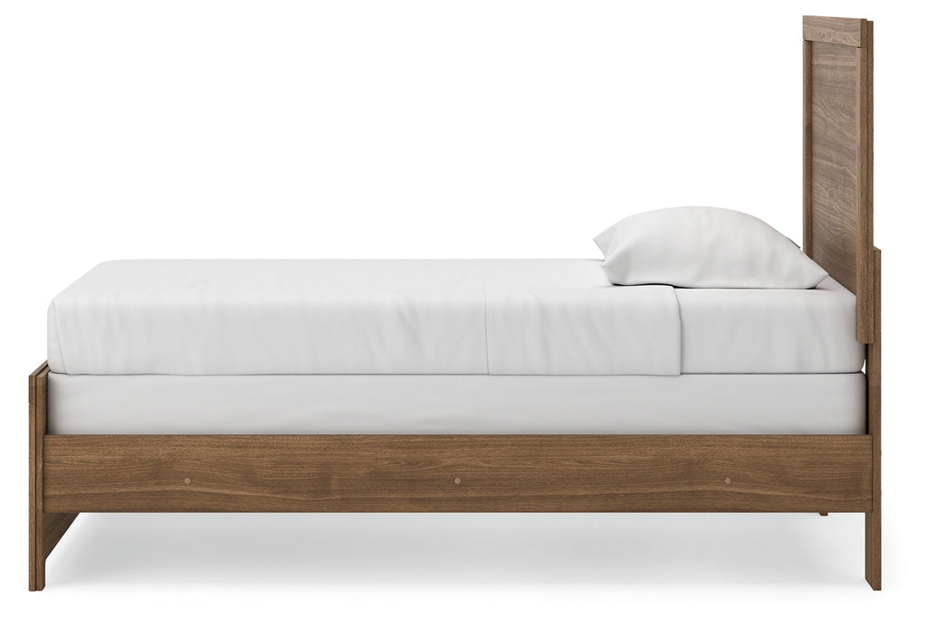 Broachmyn Auburn Twin Panel Bed, Dresser and Mirror