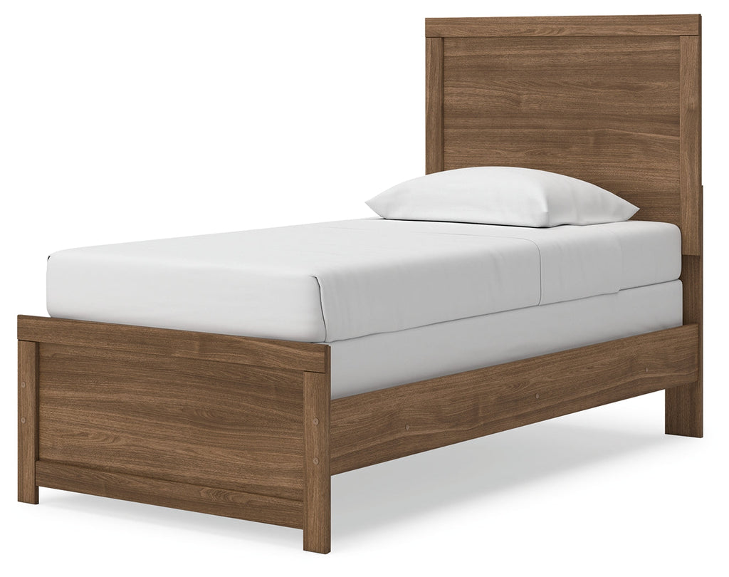 Broachmyn Auburn Twin Panel Bed, Dresser and Mirror