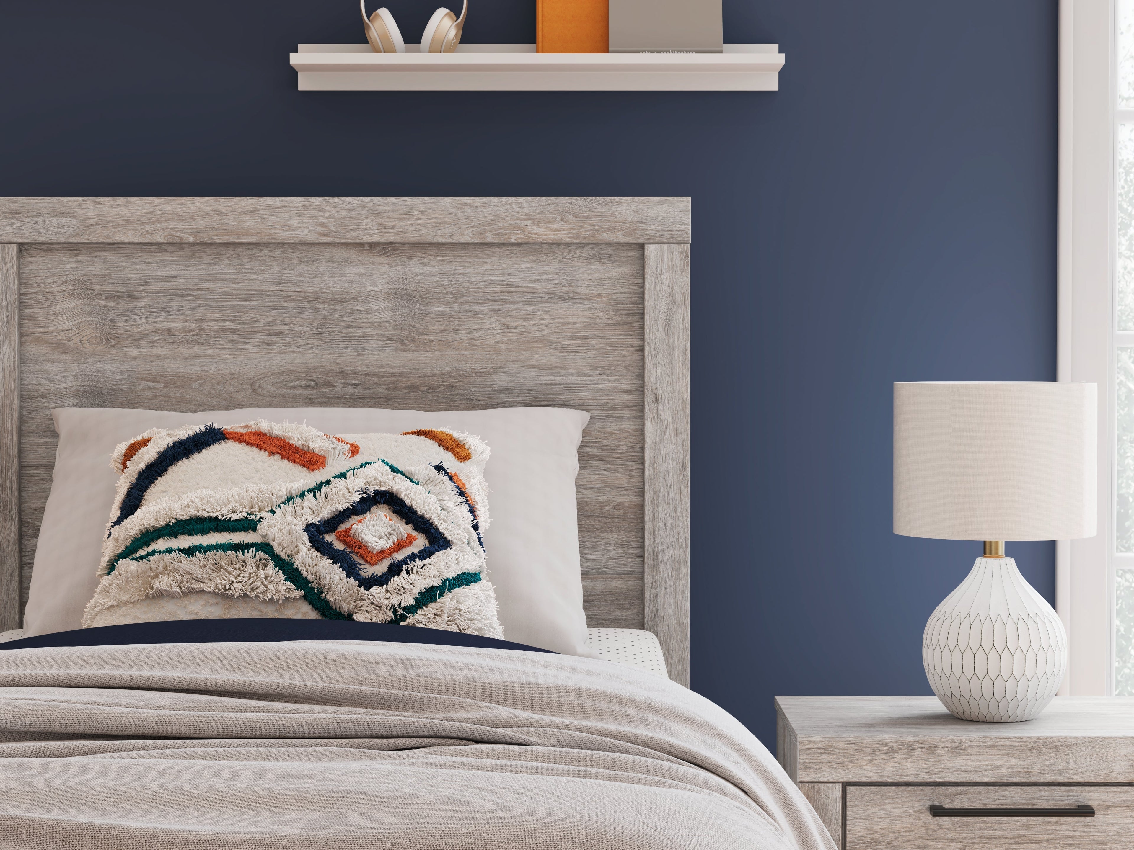 Broachmyn Gray Twin Panel Bed, Dresser and Mirror