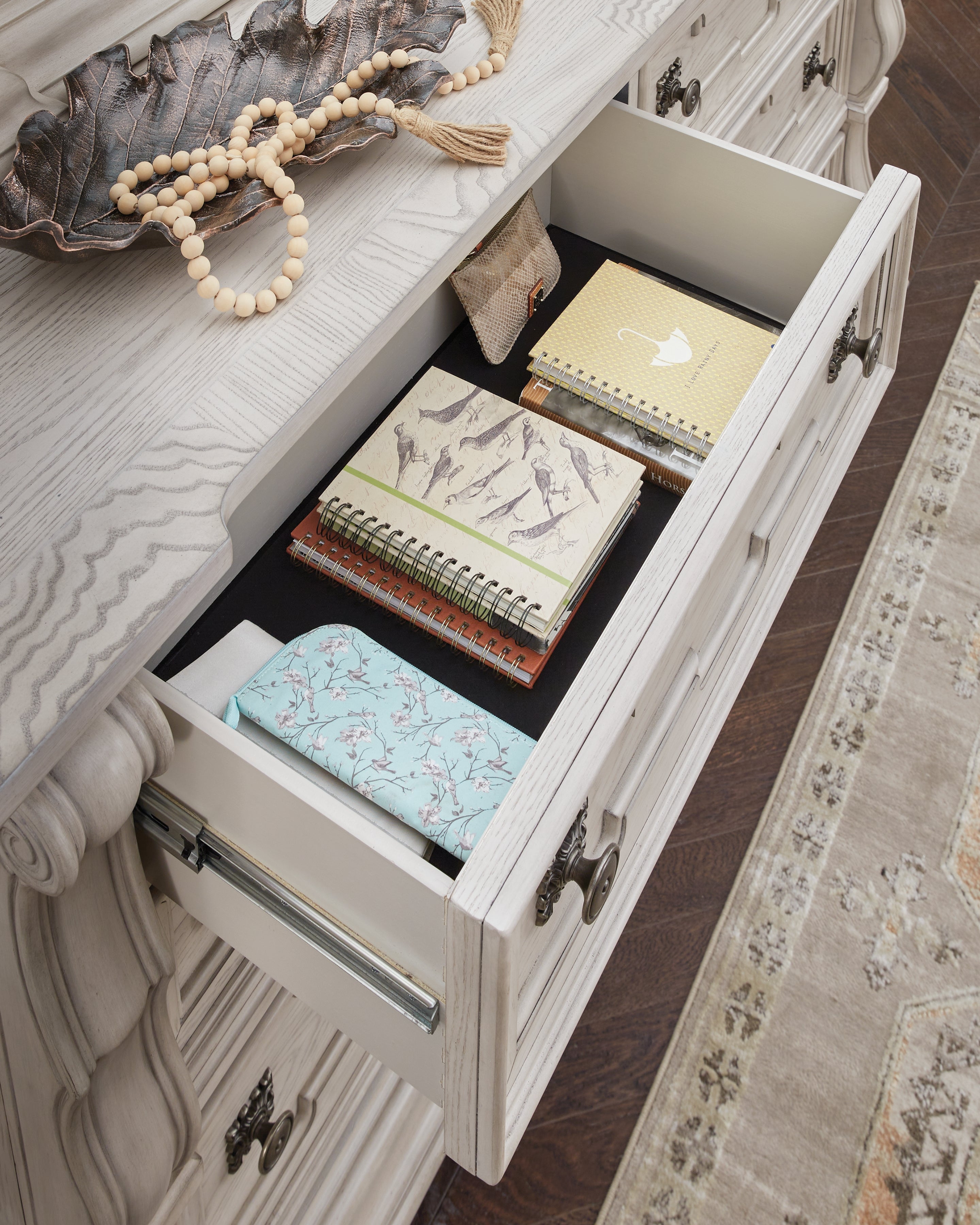 Bruchandi Antique White Dresser