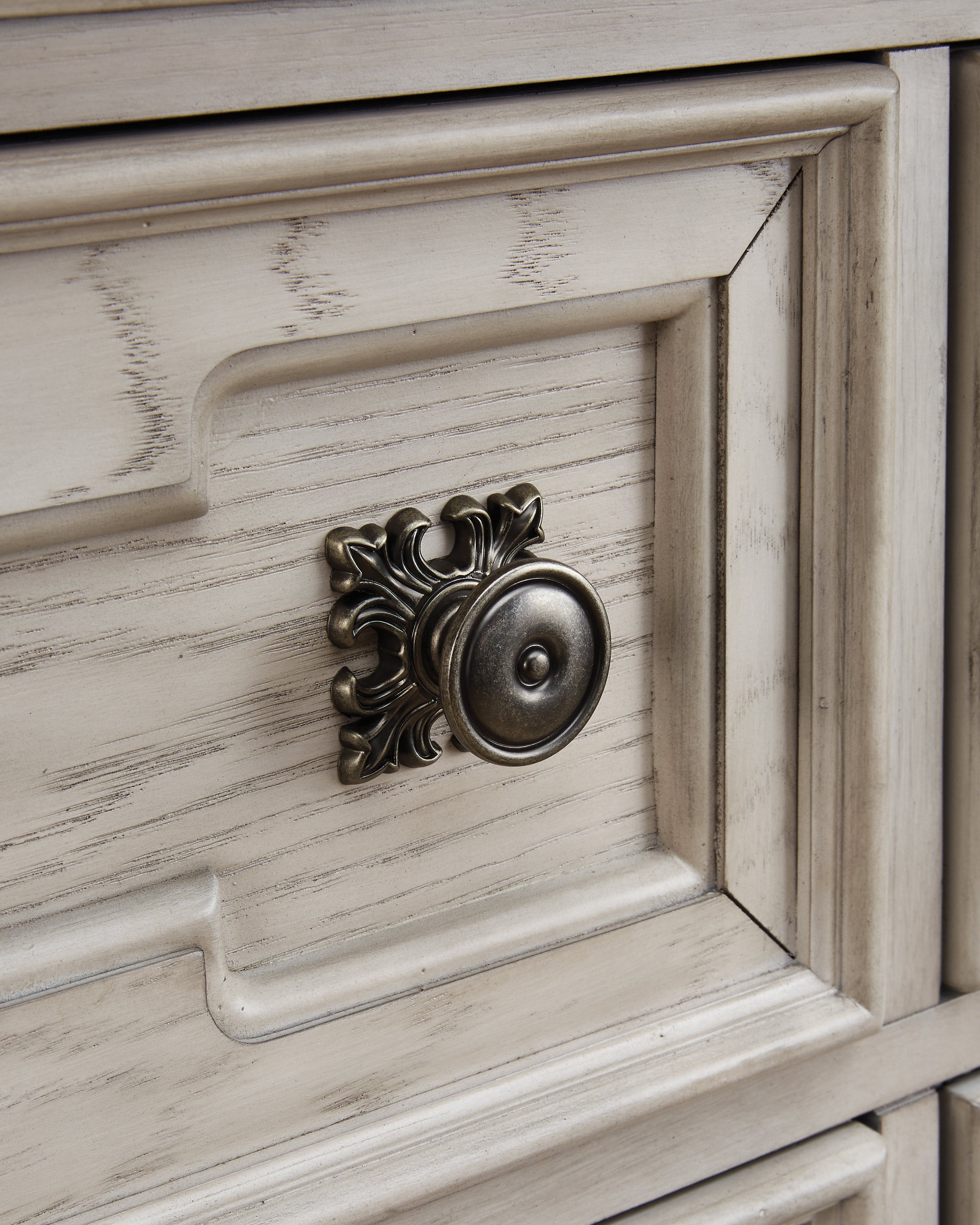 Bruchandi Antique White Five Drawer Chest