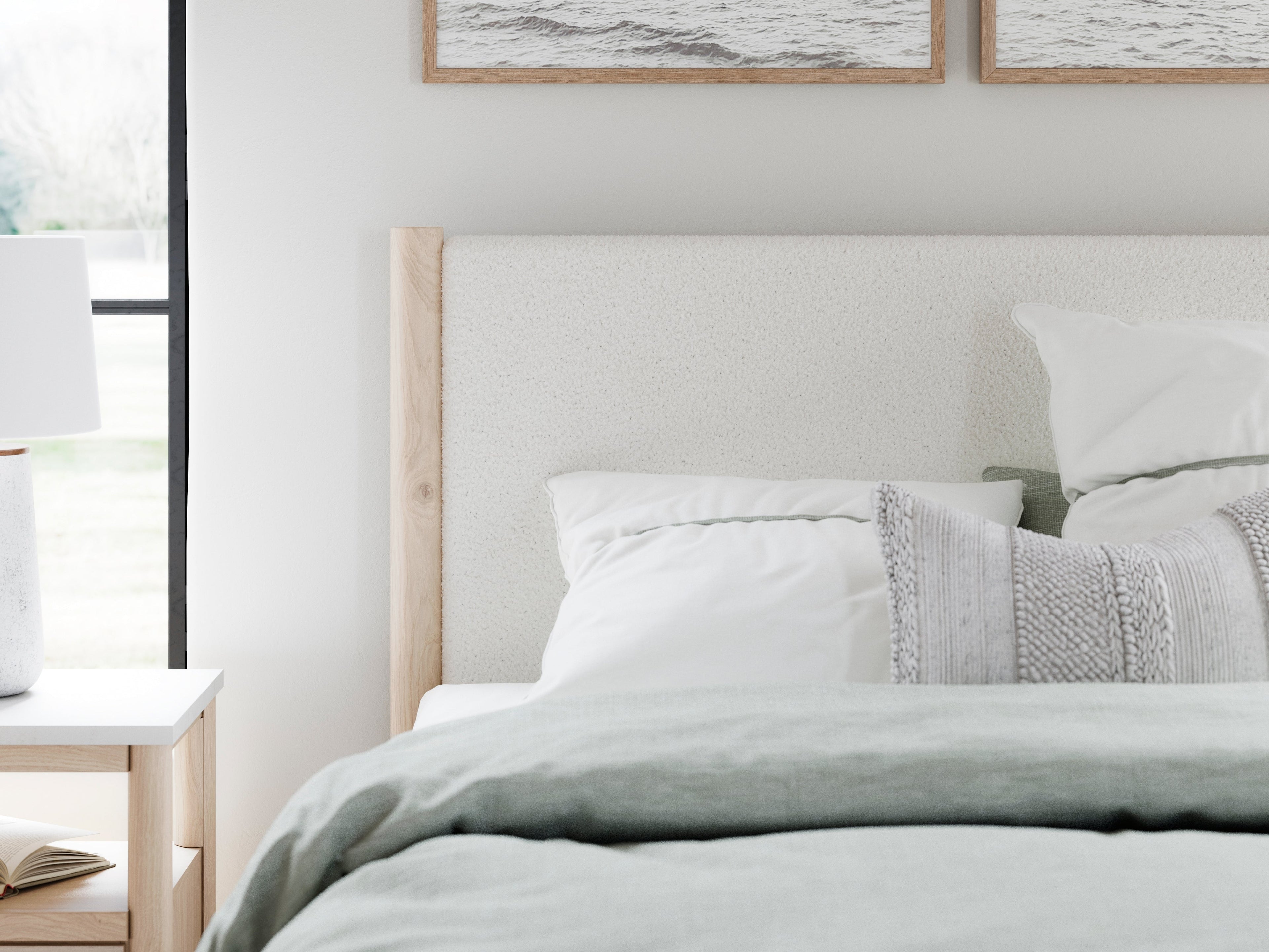 Cadmori Two-tone Queen Upholstered Panel Bed