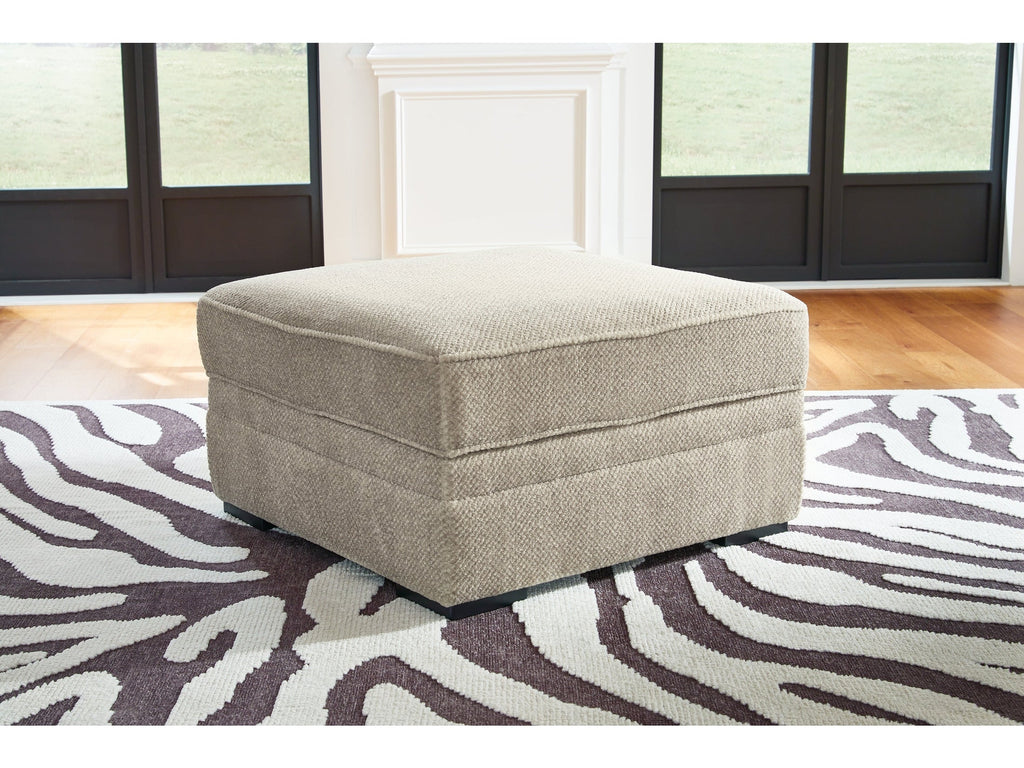 Calnita Sisal Ottoman w/ Storage